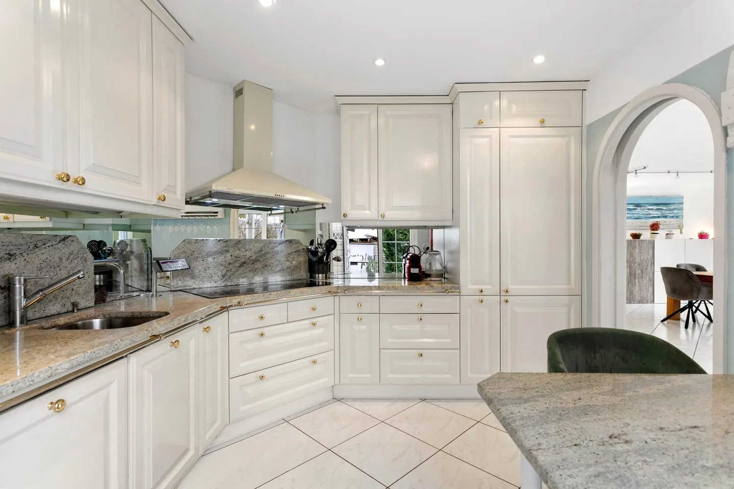 Family-friendly home near the agricultural zone - Photo 2 of 6