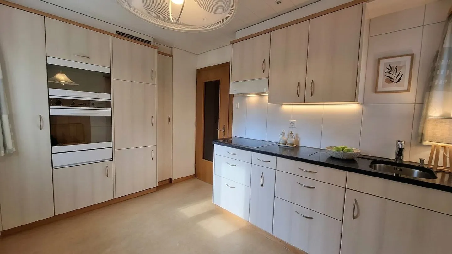 Casa unifamiliare di 5,5 stanze - Foto 2 di 8