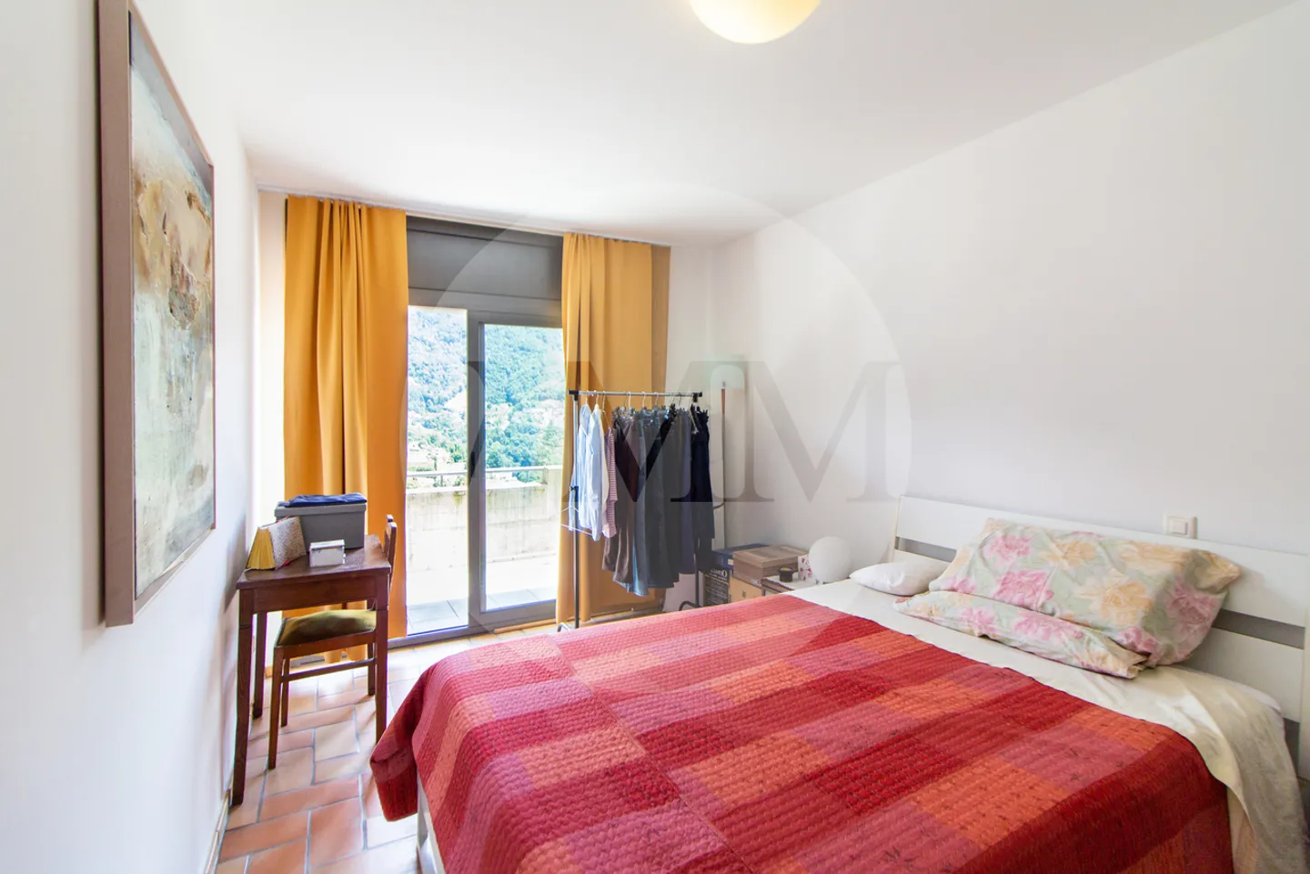 Large and Bright Single-Family House with Lake View - Photo 17 of 22