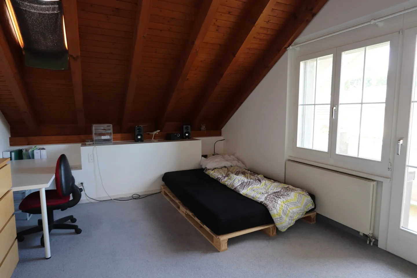 Great 5.5 Room Attic Apartment in Dintikon - Photo 8 of 15