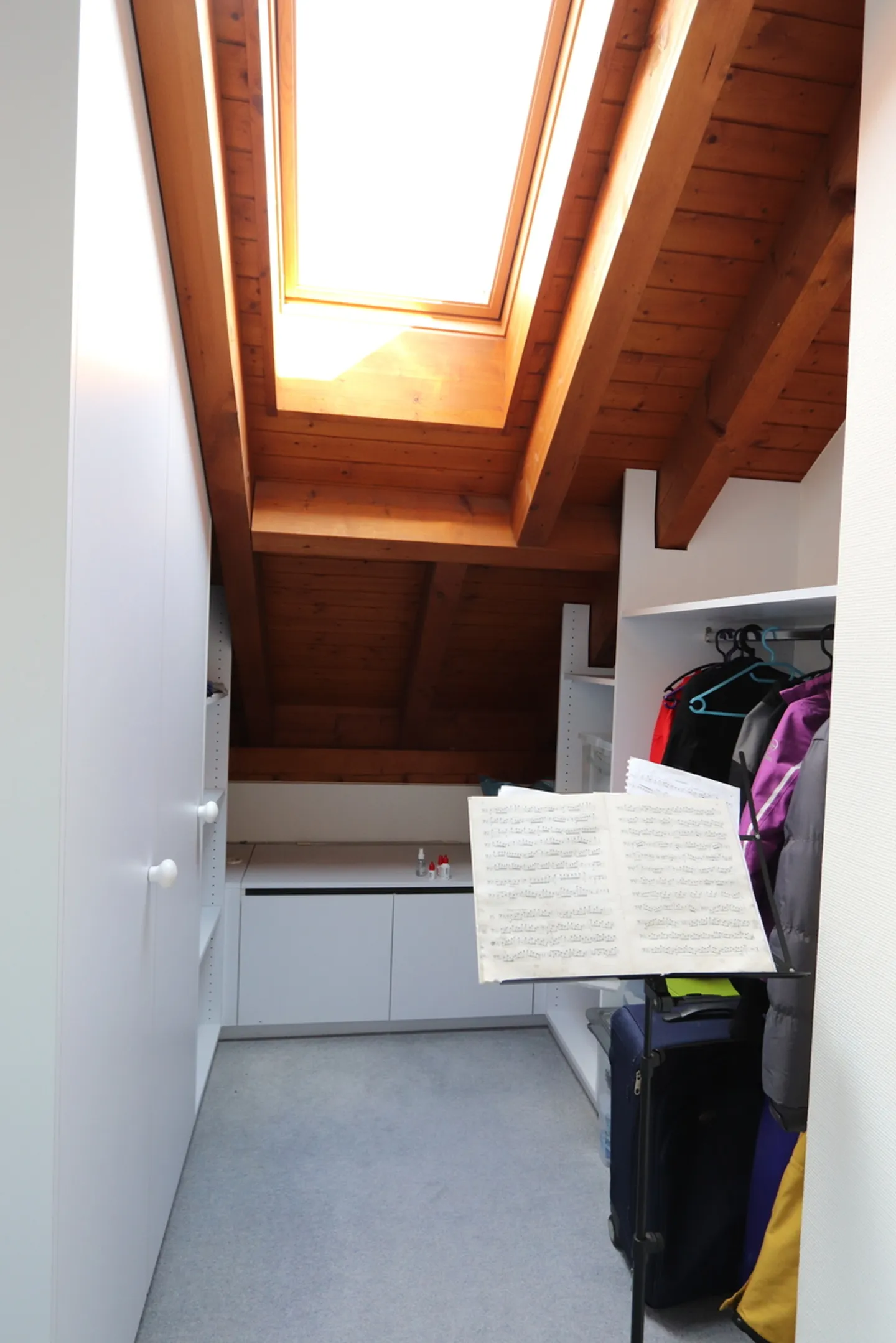 Great 5.5 Room Attic Apartment in Dintikon - Photo 9 of 15