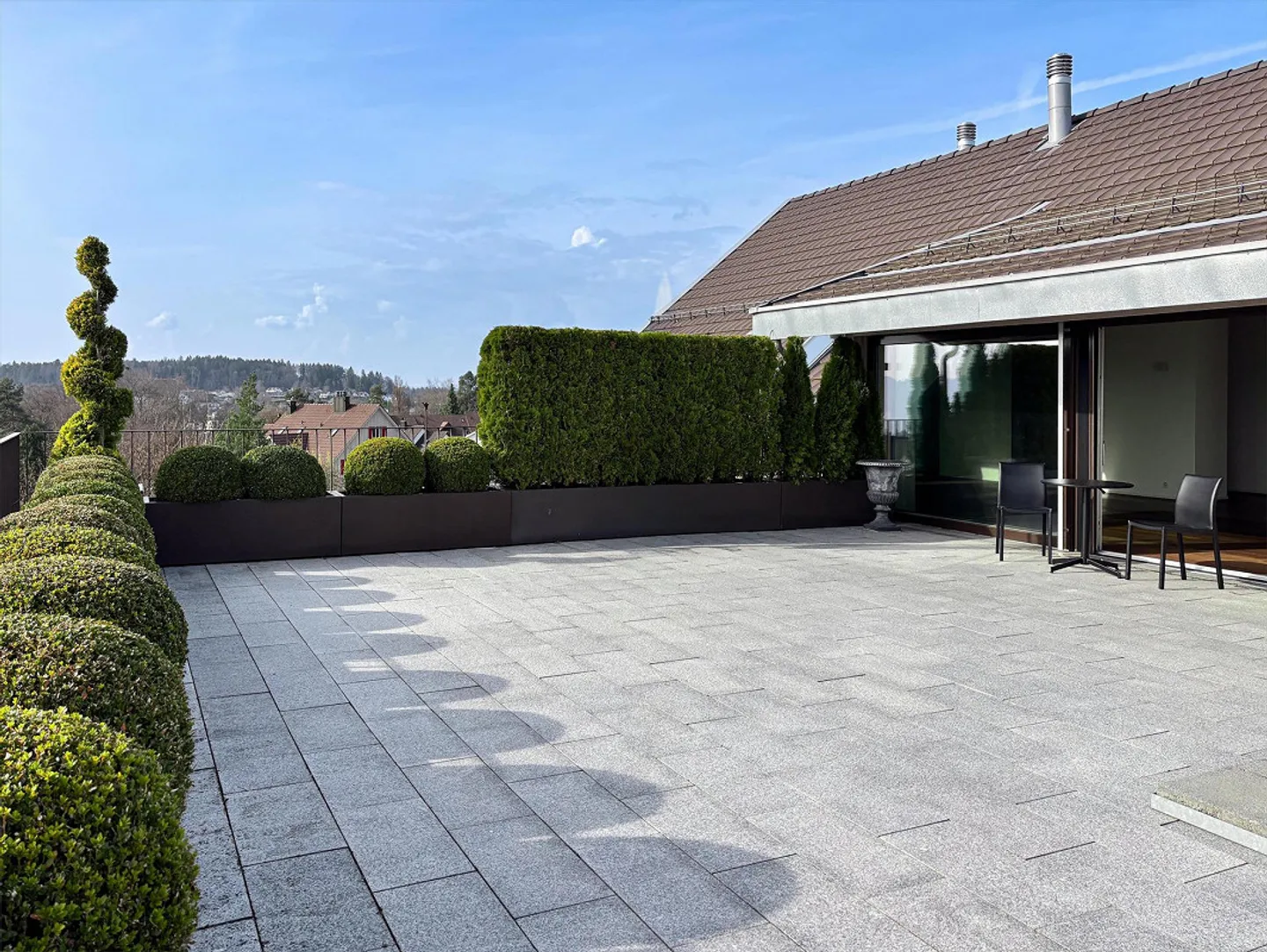 Appartement penthouse exclusif de 5½ pièces avec beaucoup de confidentialité - Photo 1 sur 4