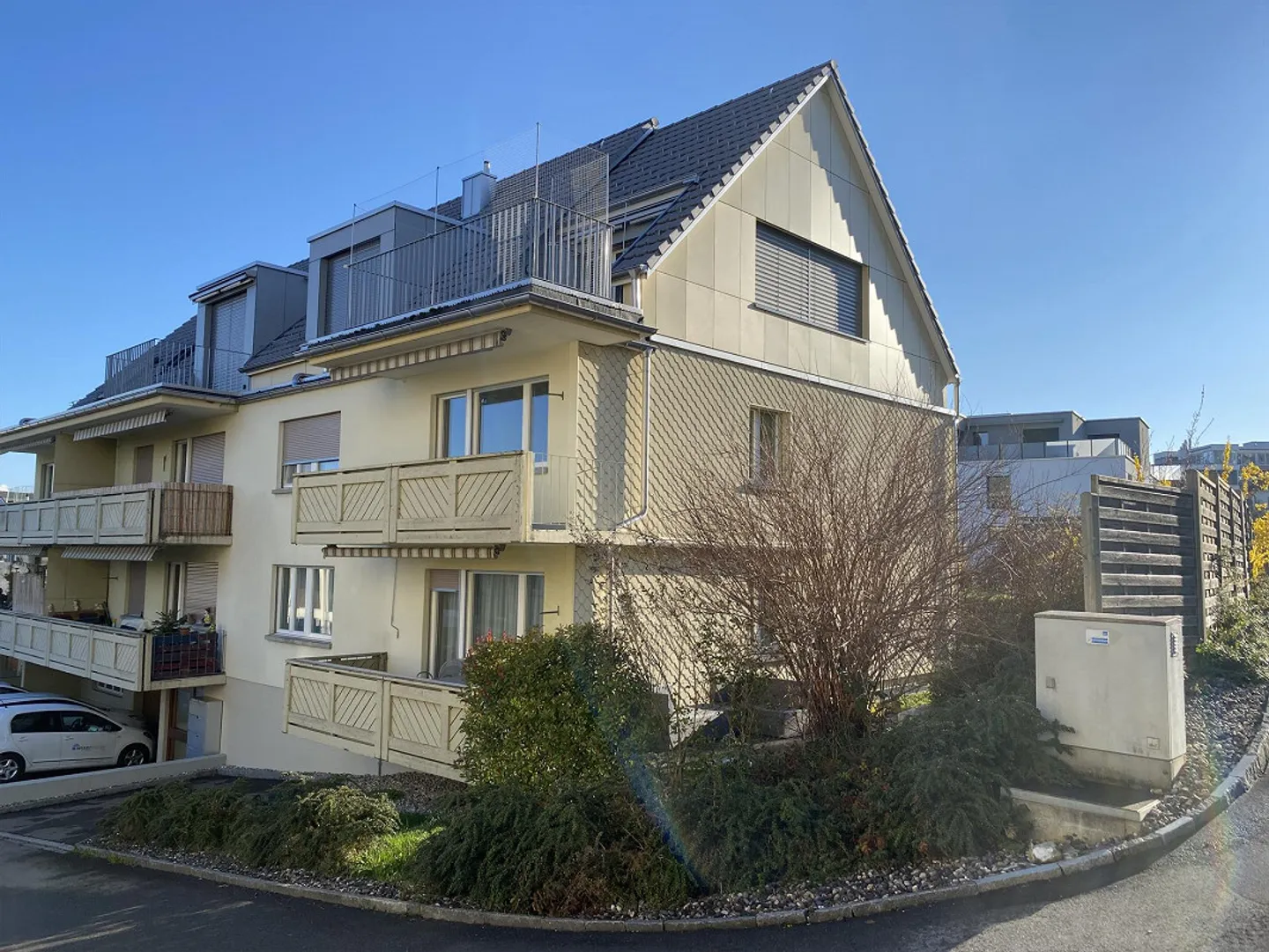 Ensoleillé, calme, fiscalement avantageux – Votre nouvel appartement à Wilen b. Wollerau - Photo 1 sur 11