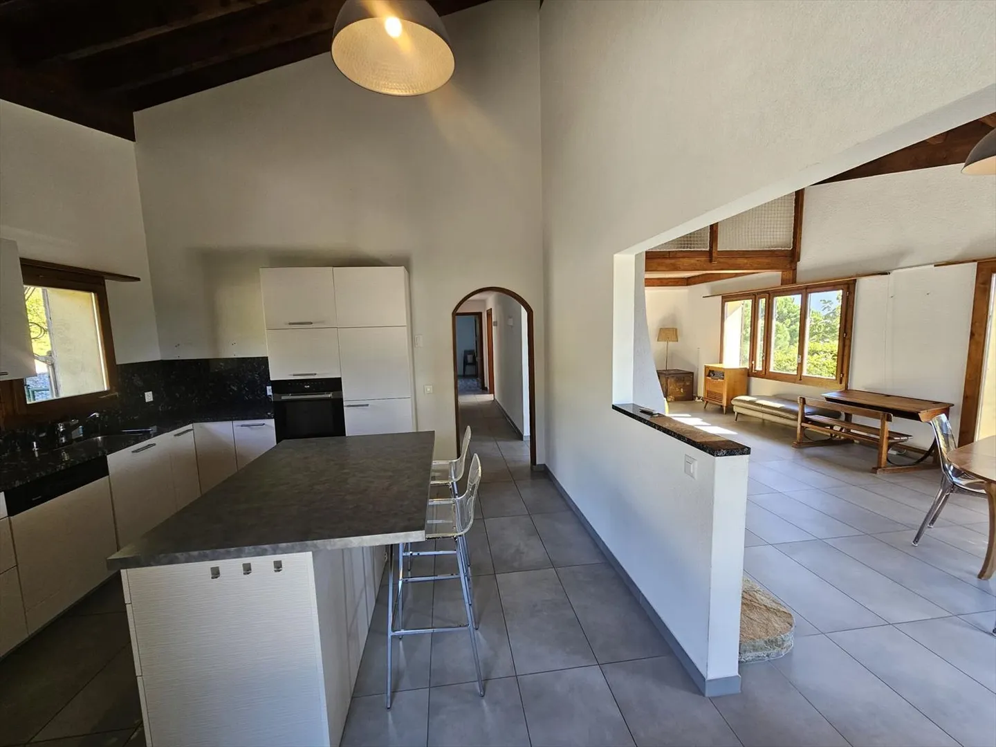 Villa avec 6,5 pièces et un appartement indépendant de 2,5 pièces à Coméraz-Grimisuat - Photo 3 sur 5