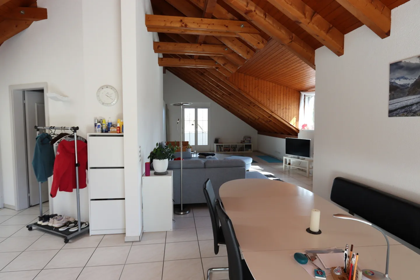 Great 5.5 Room Attic Apartment in Dintikon - Photo 12 of 15