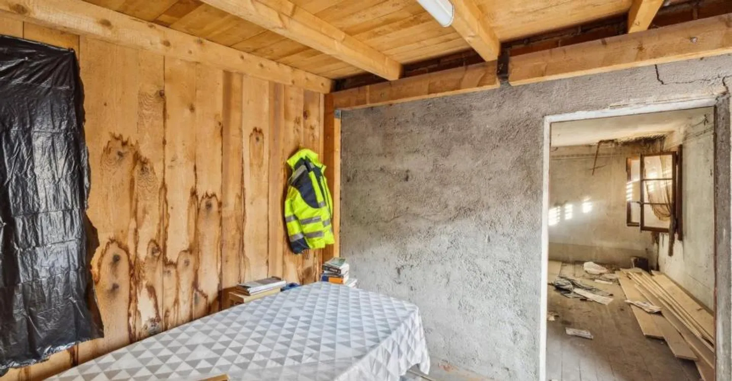 Affascinante casa di villaggio da ristrutturare. Un progetto autentico! - Foto 6 di 7