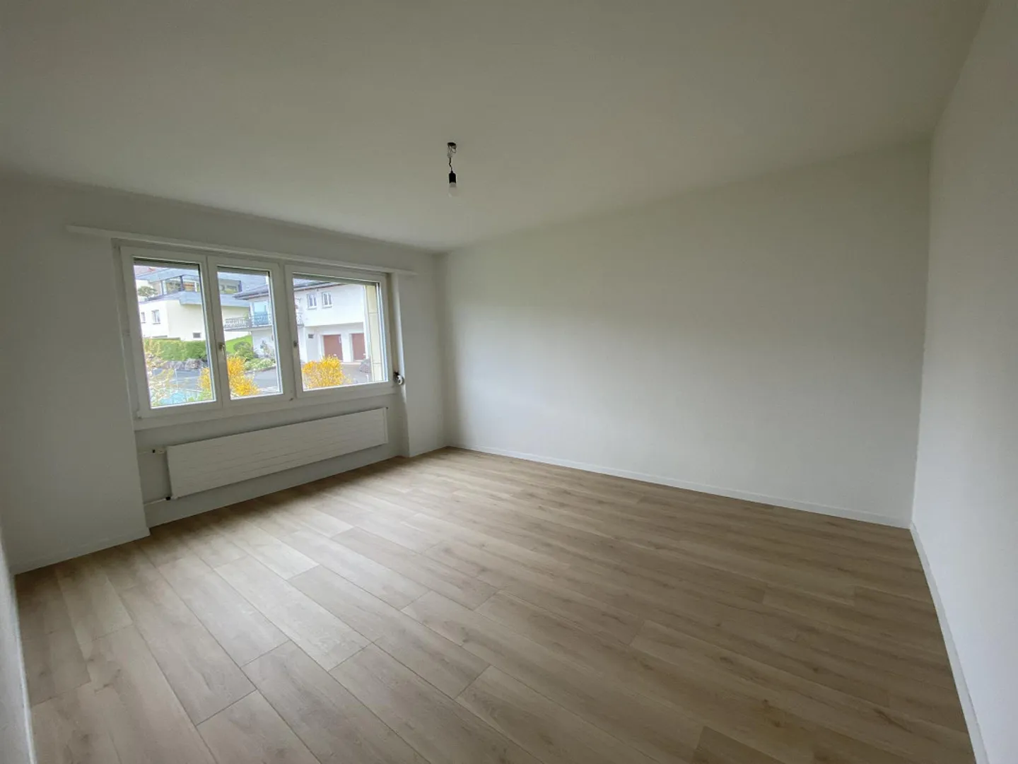 Ensoleillé, calme, fiscalement avantageux – Votre nouvel appartement à Wilen b. Wollerau - Photo 6 sur 11