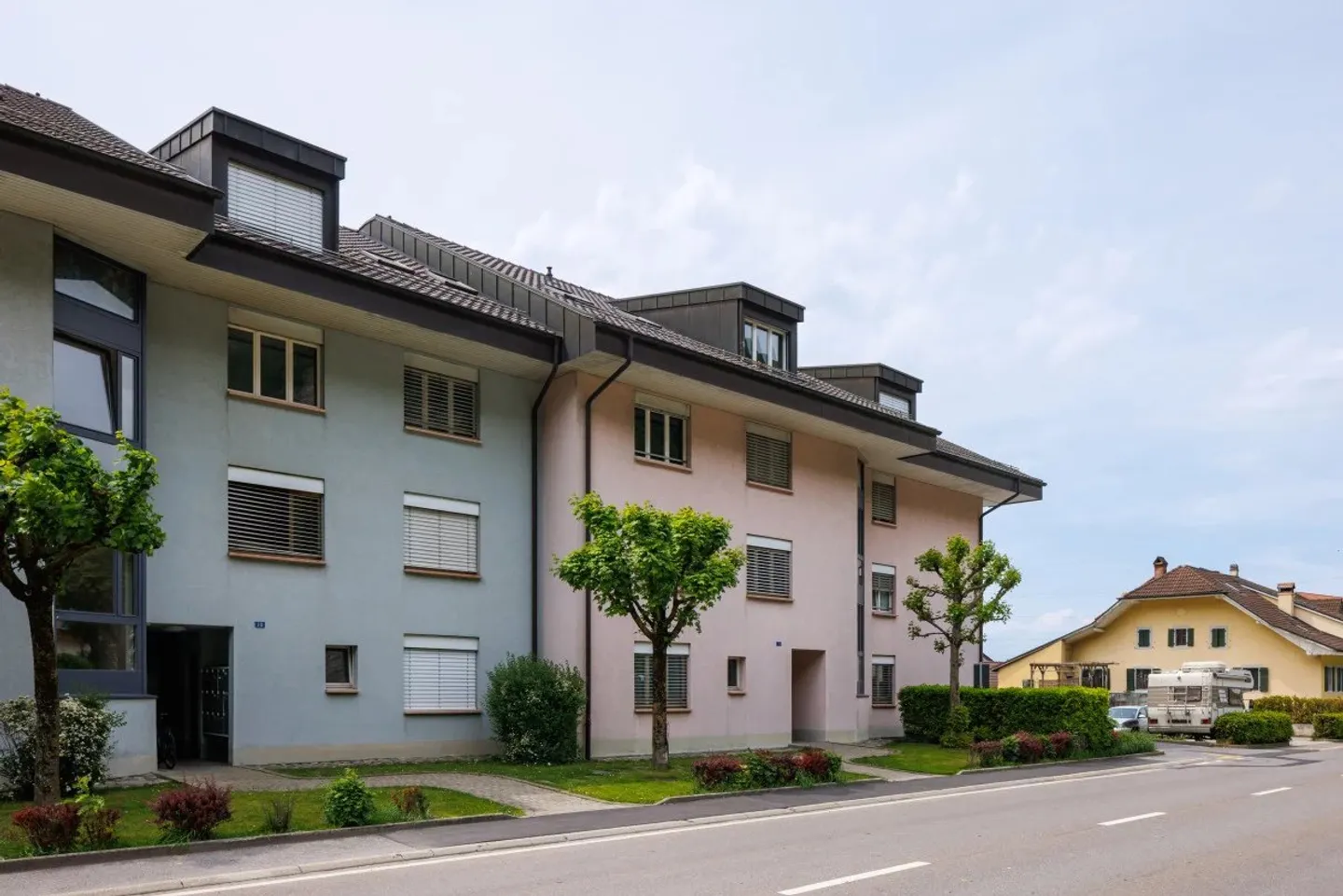 4-room apartment on the 3rd floor / 1ST RENT FREE - Photo 1 of 7