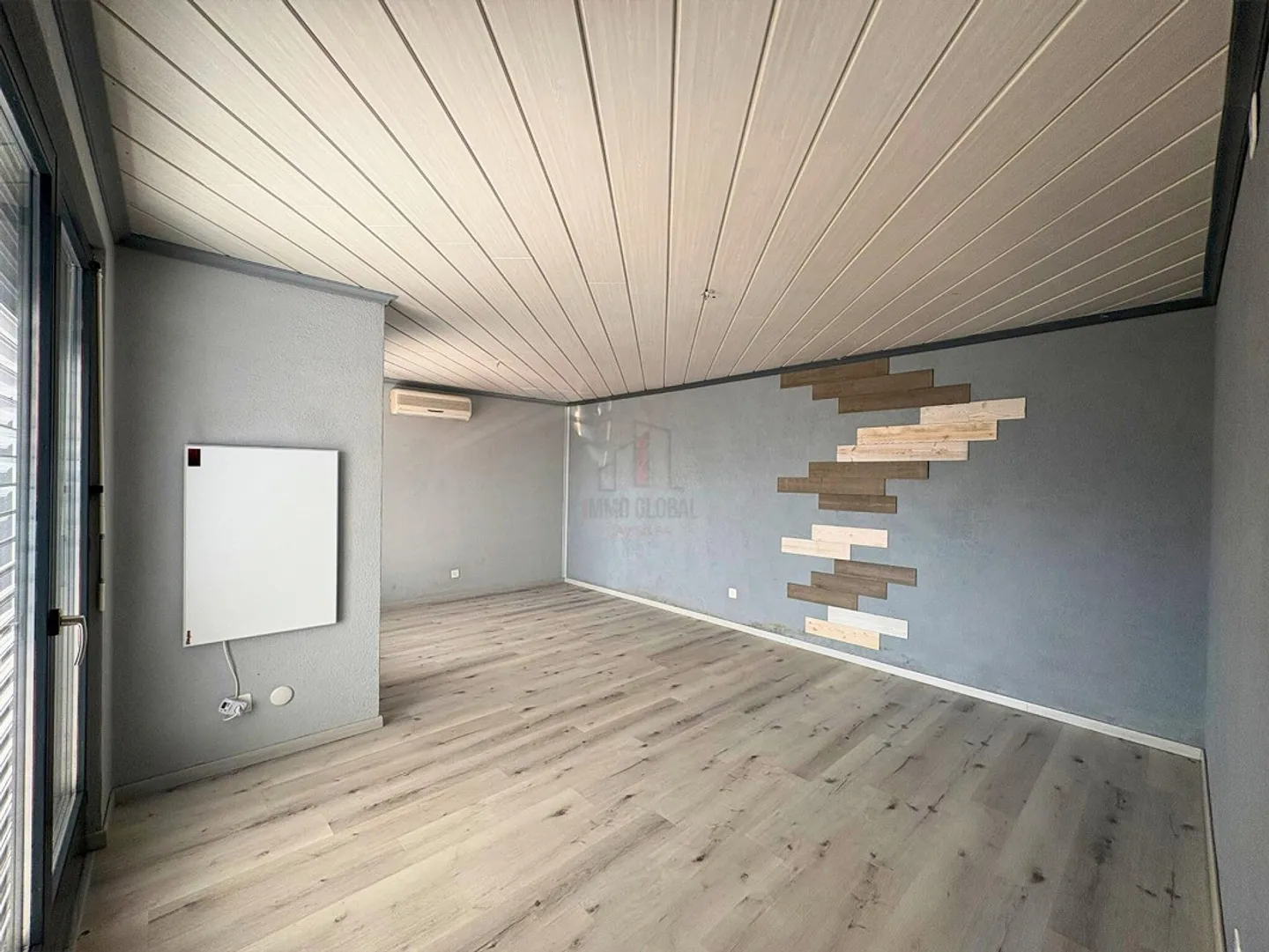 Living in a Fairy Tale - Photo 6 of 10