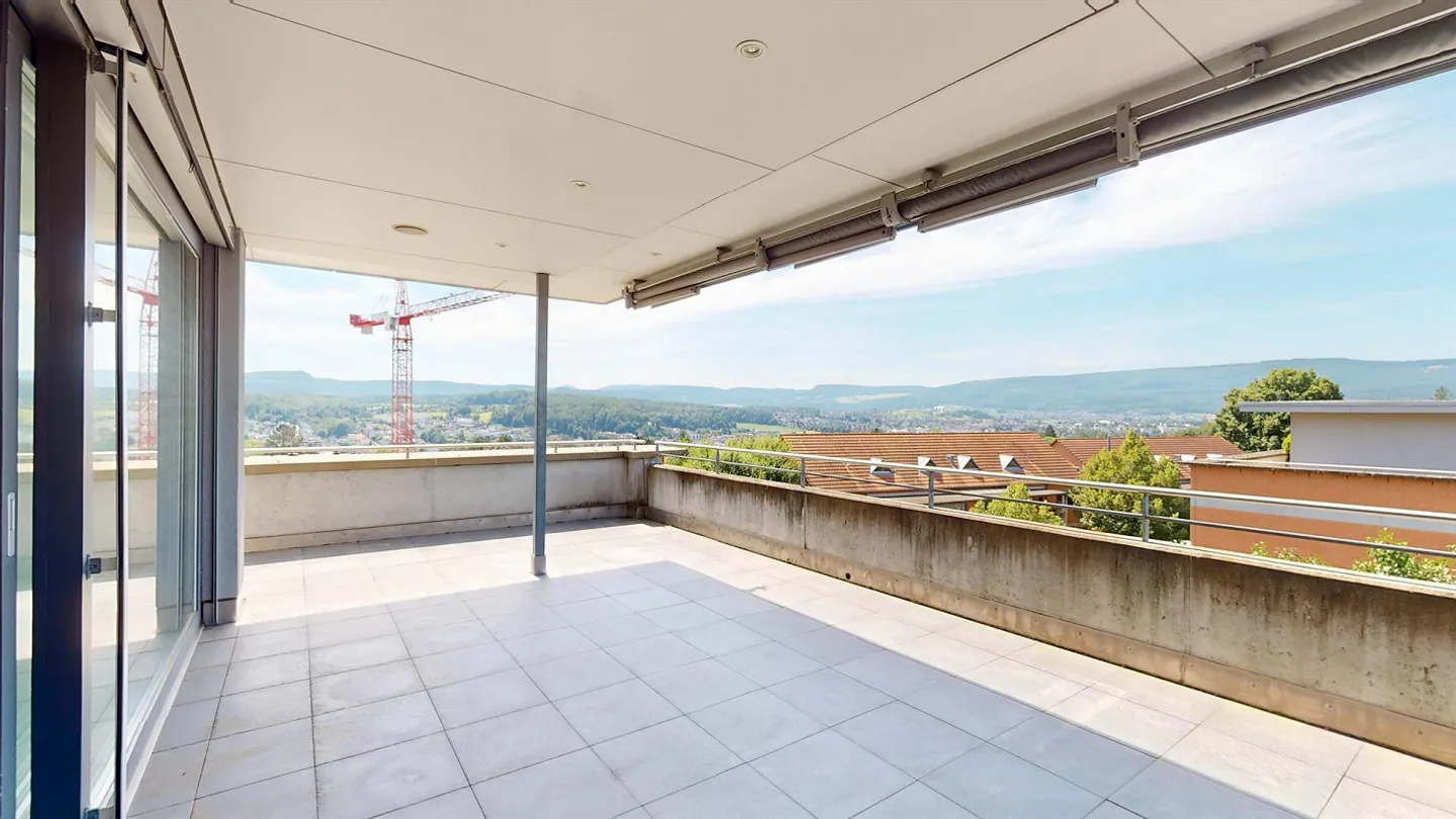 Pano-Vue : Appartement en Attique de 164m² avec chauffage géothermique et système PV - Photo 3 sur 14