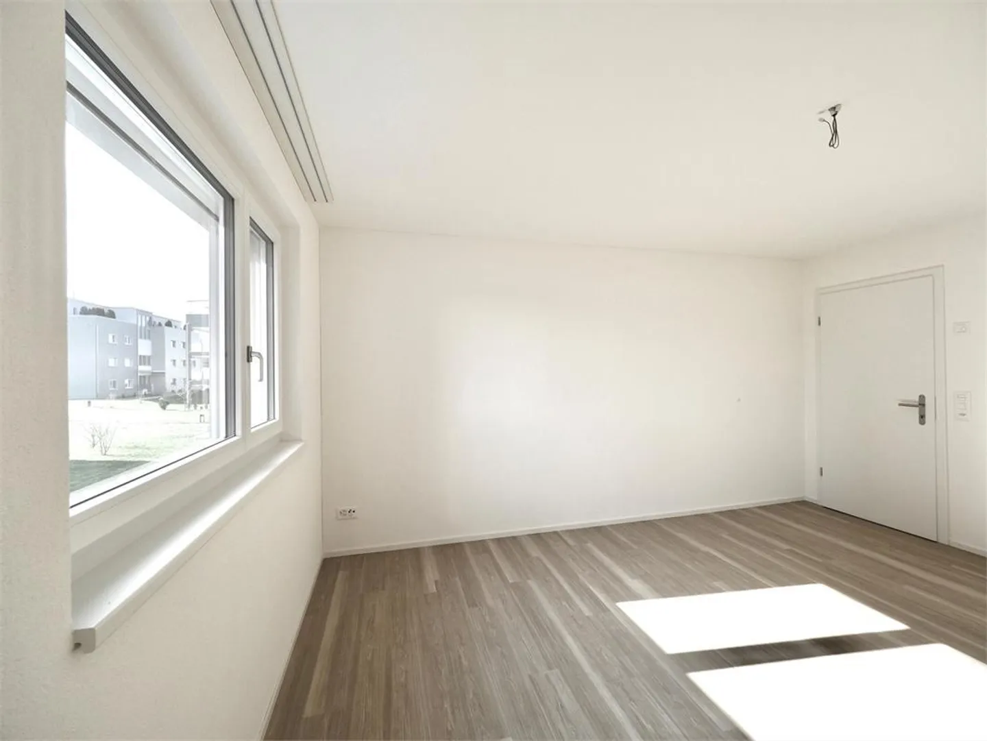 Beautiful modern 2.5-room apartment 1st floor - Photo 5 of 11