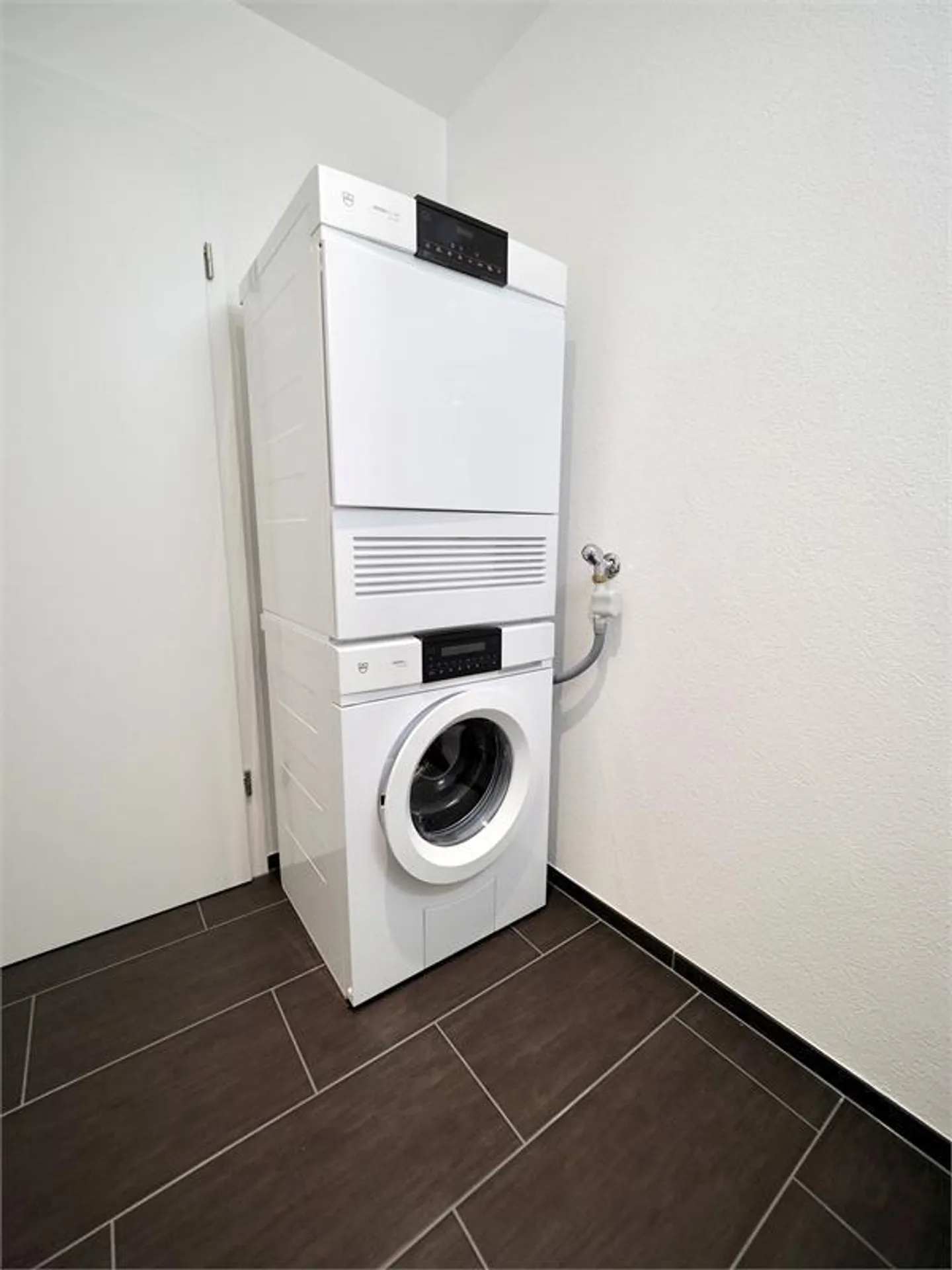 Beautiful modern 2.5-room apartment 1st floor - Photo 11 of 11