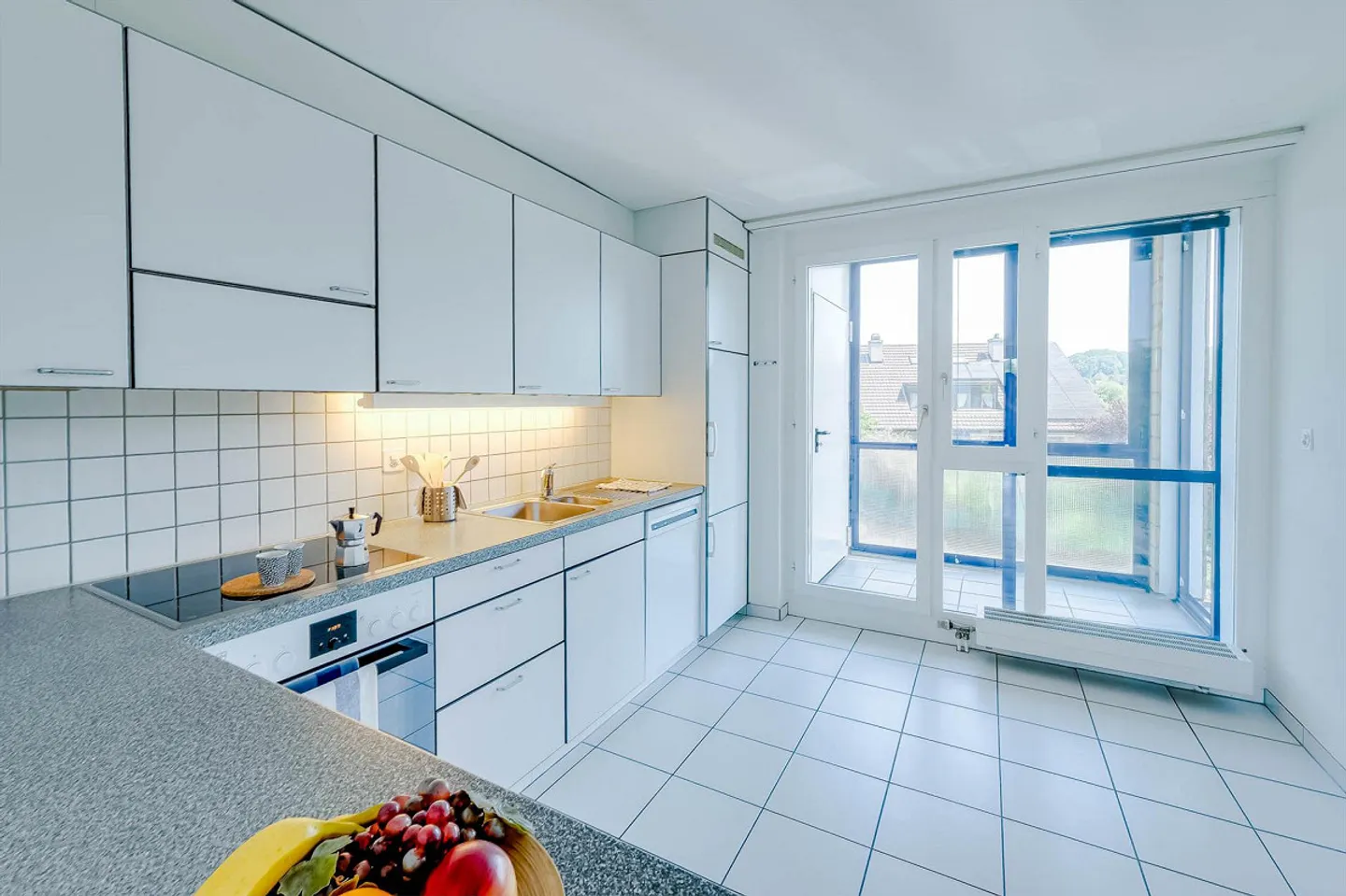 Appartement lumineux avec balcon - Photo 5 sur 7