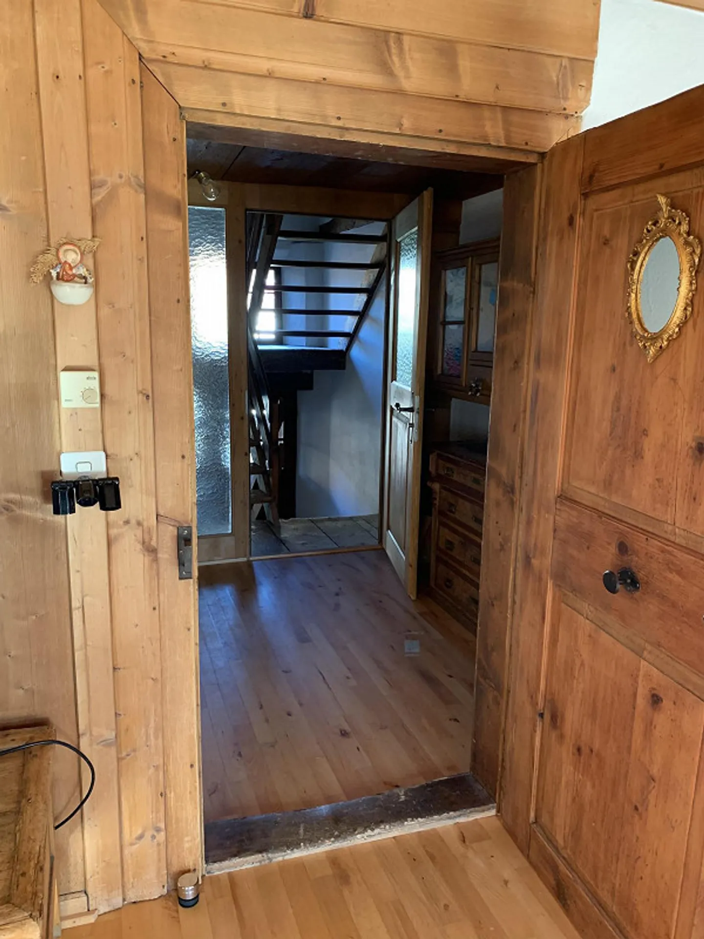 Traditional apartment in the village center of Flond - Photo 11 of 12