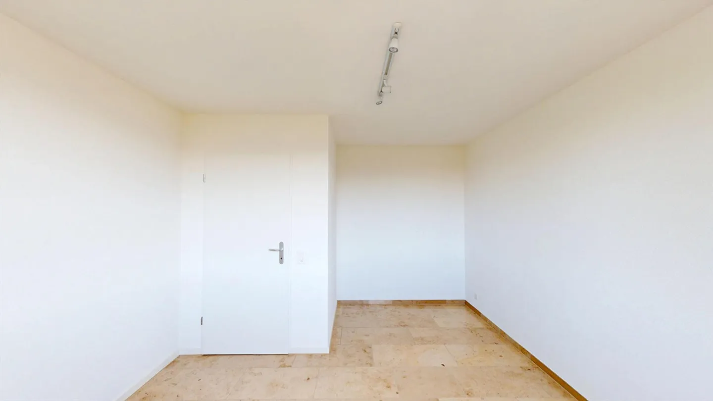 Pano-Vue : Appartement en Attique de 164m² avec chauffage géothermique et système PV - Photo 12 sur 14