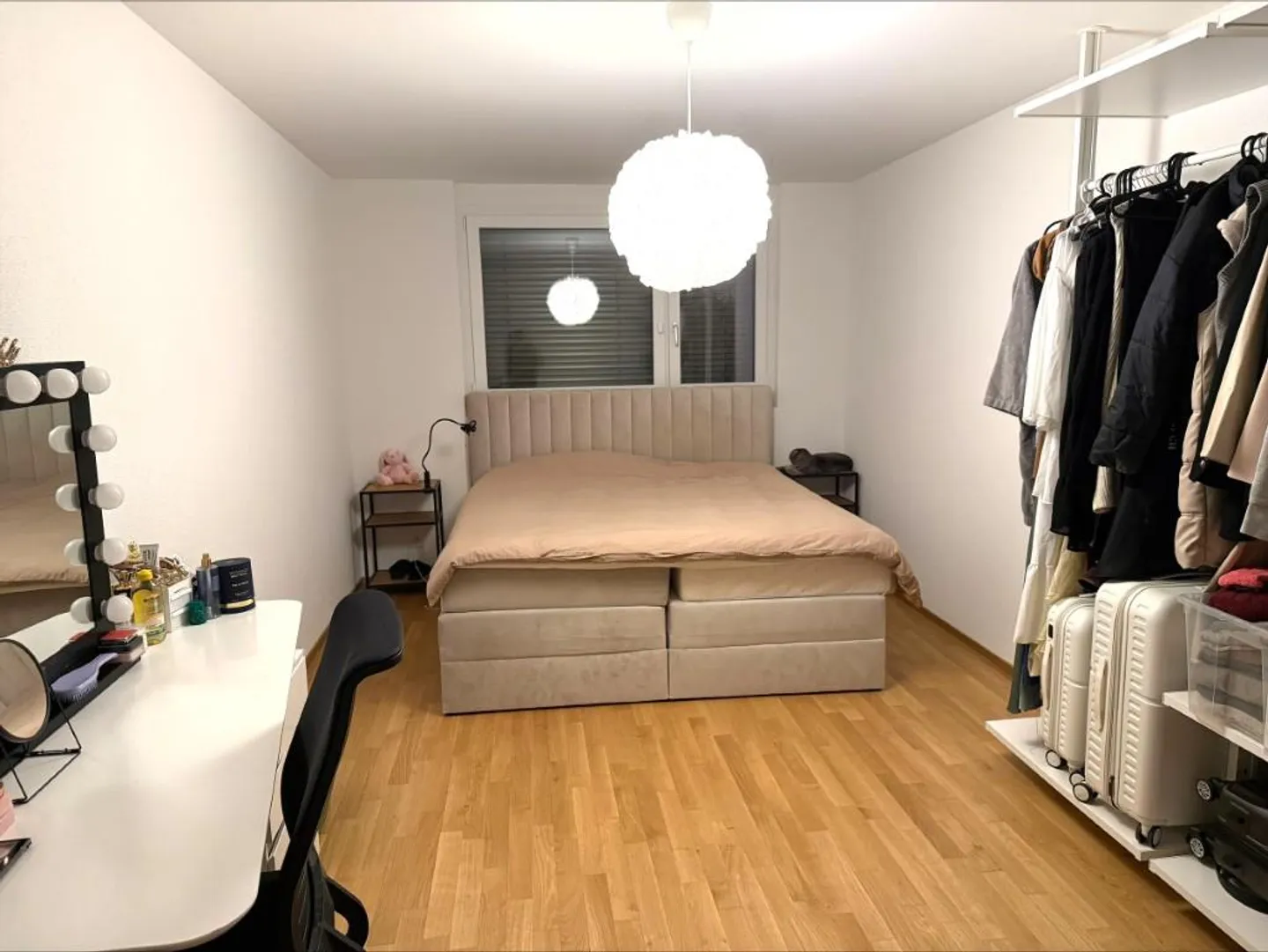 Modernity & Living Comfort from First Hand - Photo 5 of 8