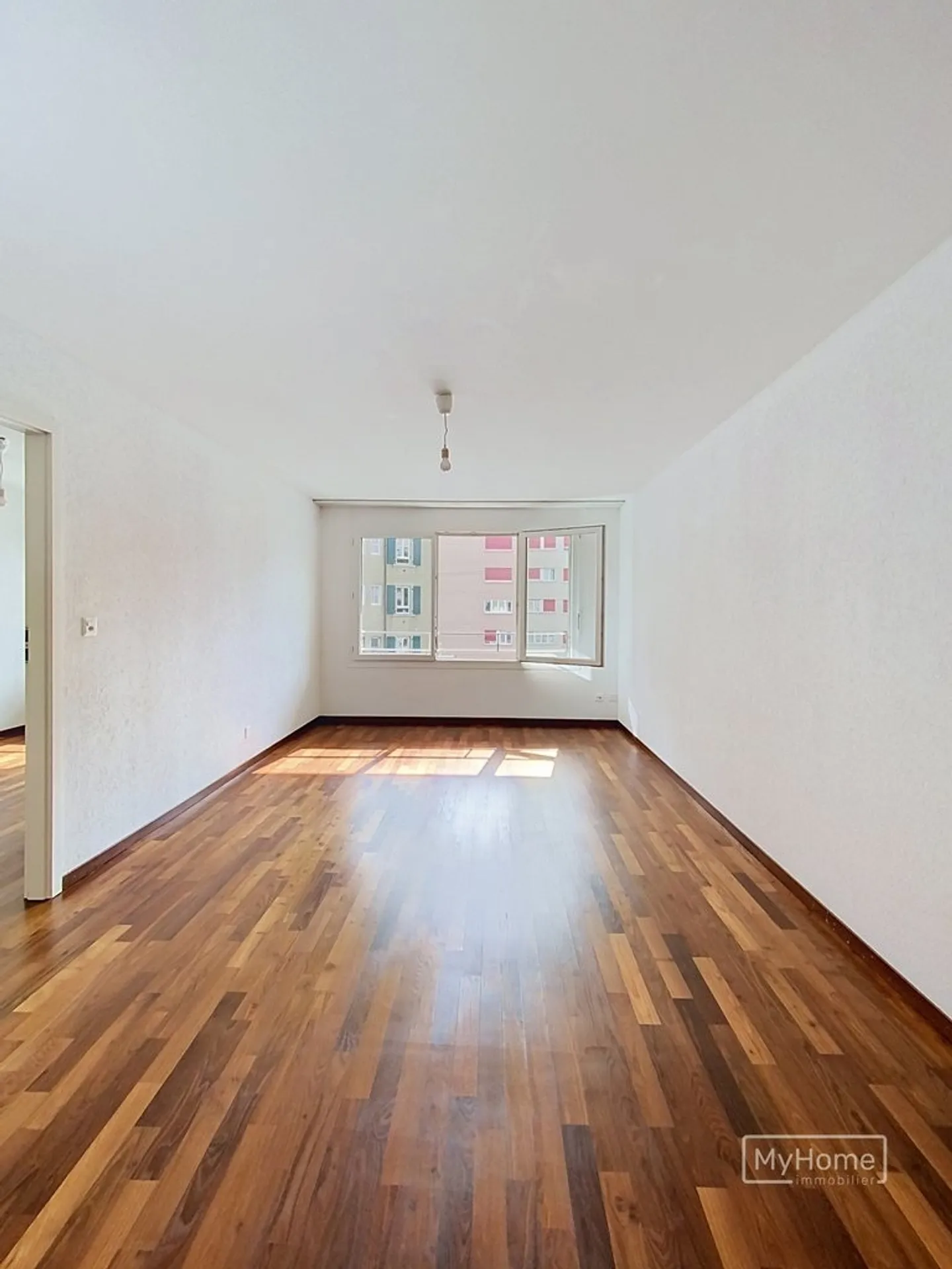 Magnificent 2.5-room apartment close to the center of Lausanne - Photo 1 of 6