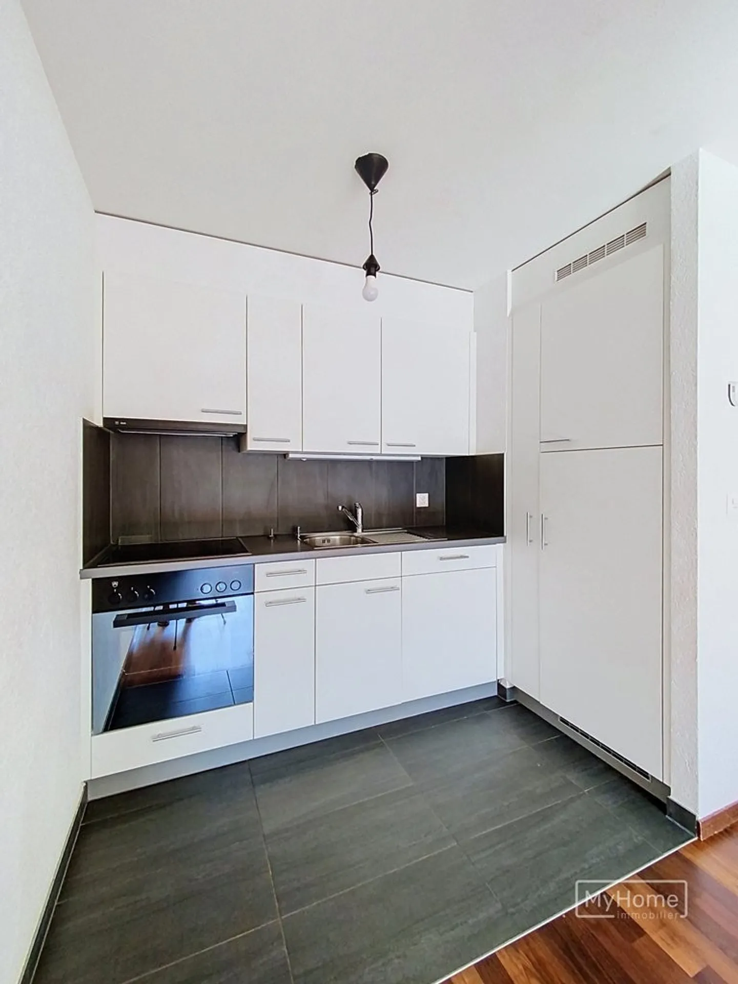 Magnificent 2.5-room apartment close to the center of Lausanne - Photo 3 of 6