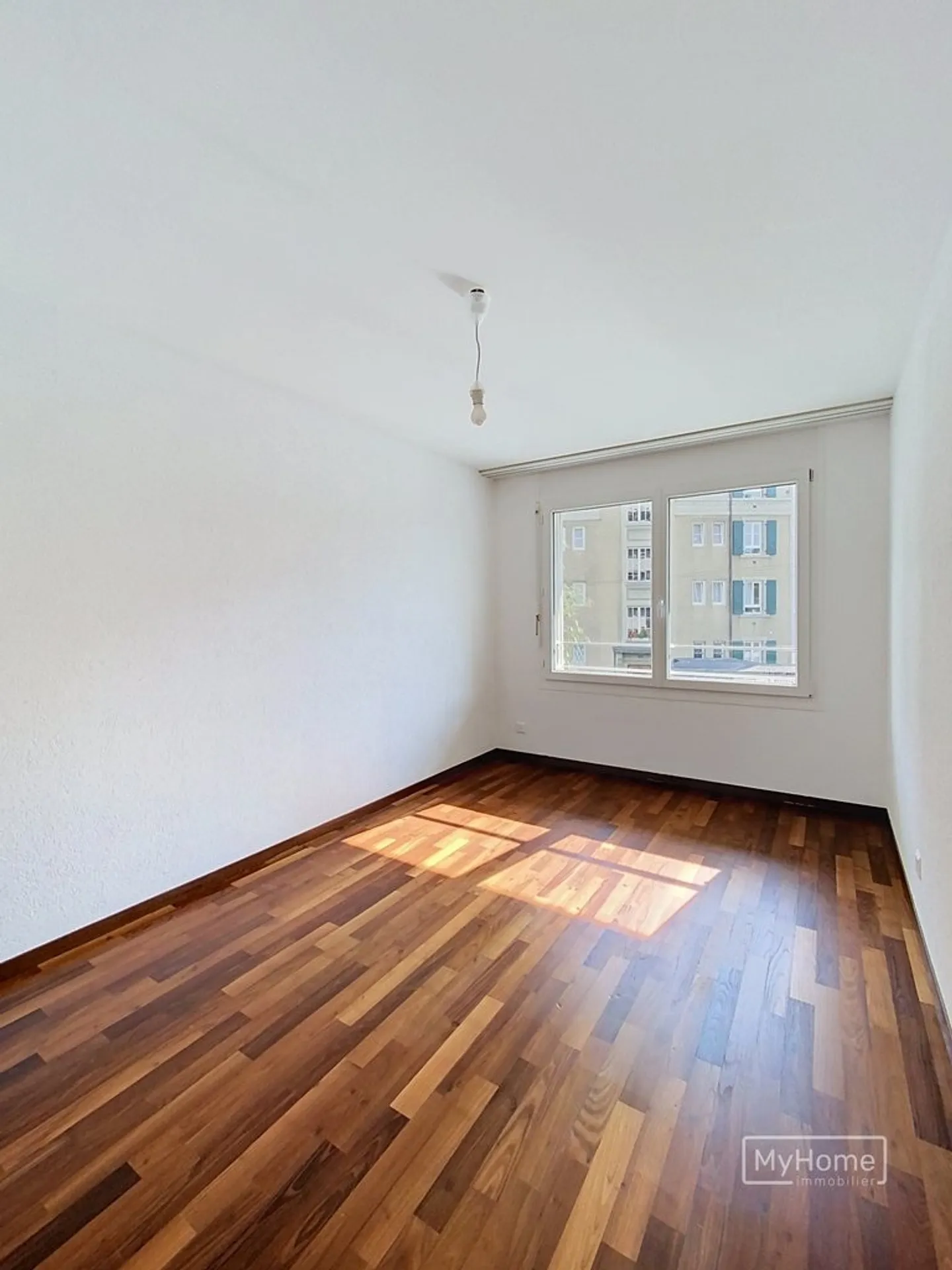 Magnificent 2.5-room apartment close to the center of Lausanne - Photo 4 of 6