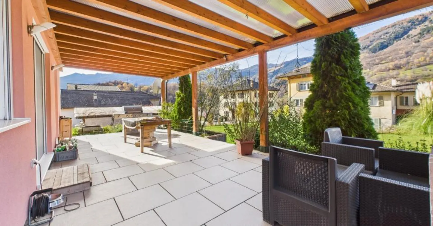 Charmante Villa in Blenio - modernes Design und großzügige Räume in malerischer Umgebung - Foto 6 von 12