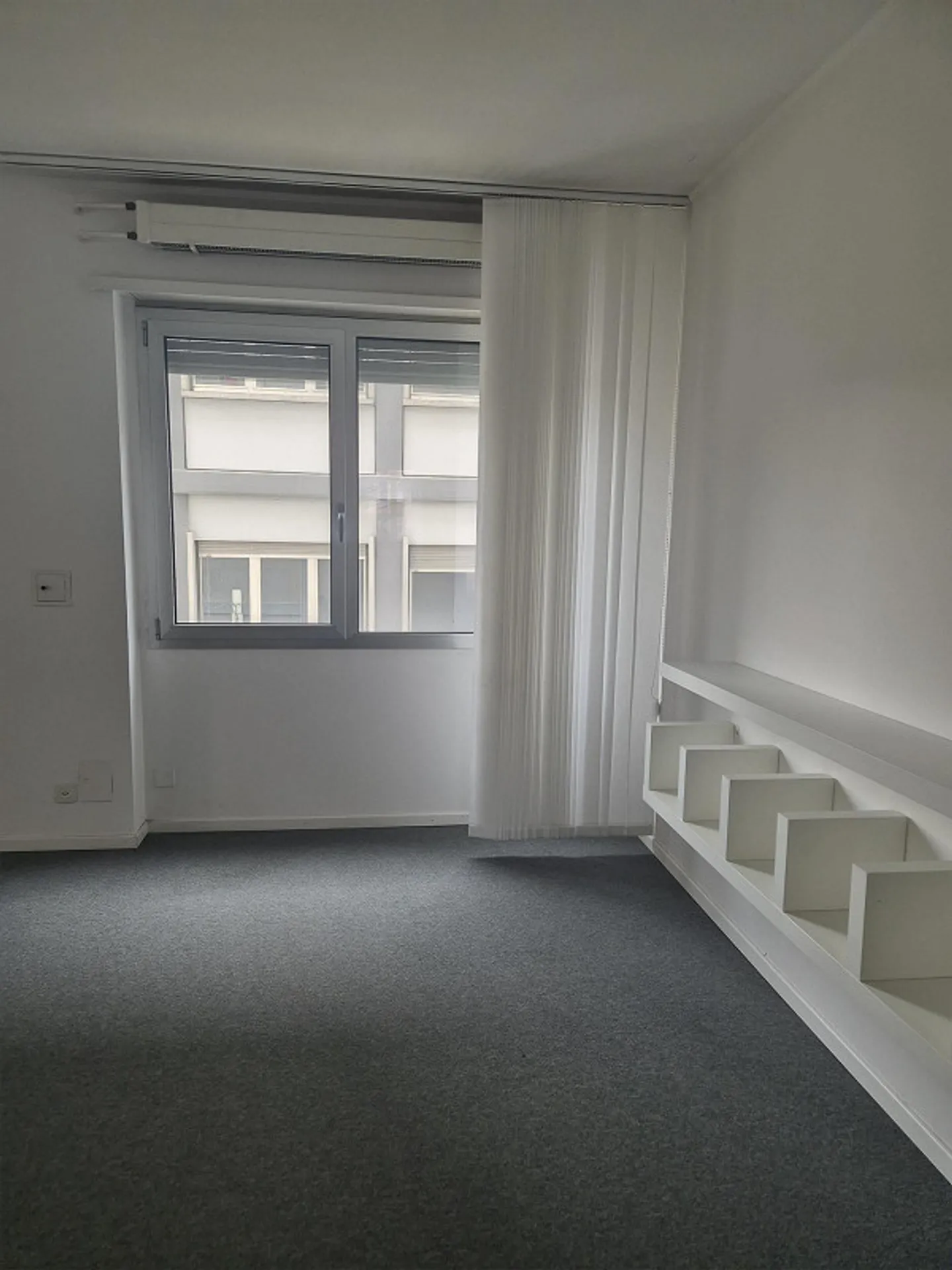 Ampio ufficio nel centro di Chiasso - Foto 9 di 24