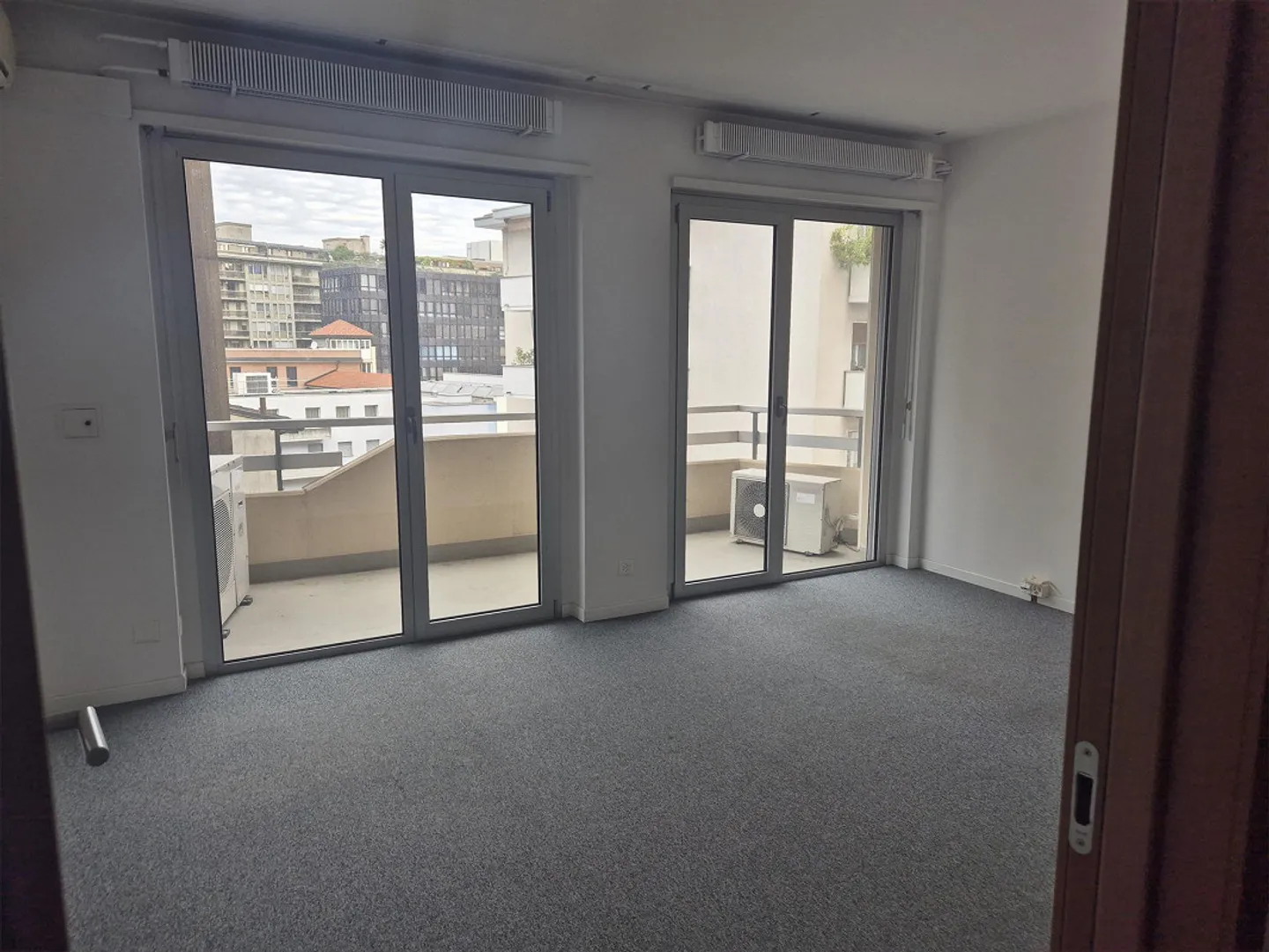 Ampio ufficio nel centro di Chiasso - Foto 14 di 24
