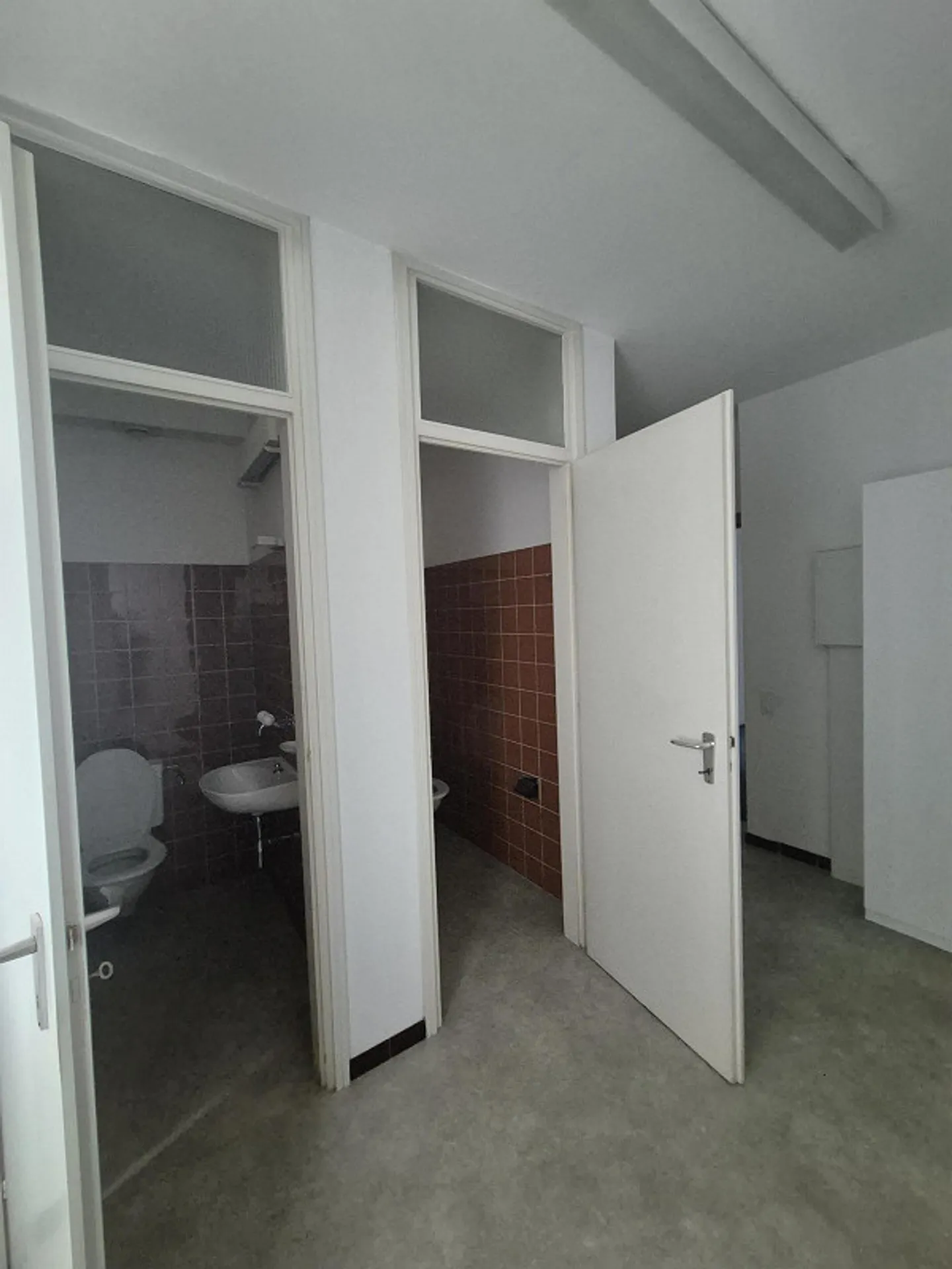 Ampio ufficio nel centro di Chiasso - Foto 23 di 24