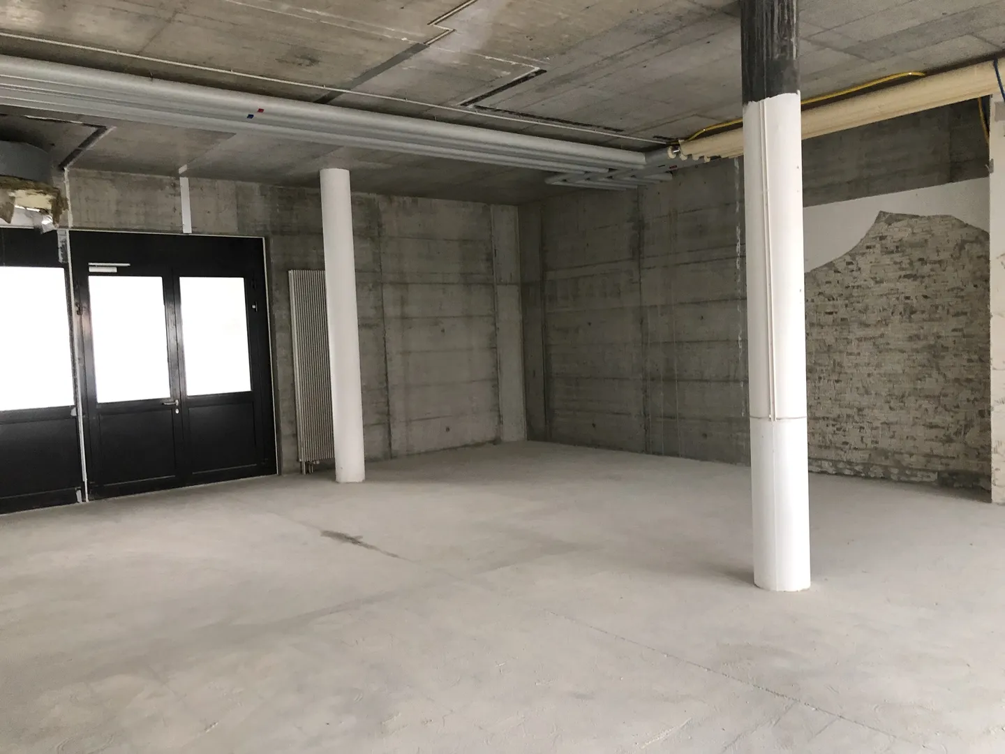 Espace de vente au centre de Maiengrüeni avec d'excellentes possibilités de stationnement - Photo 10 sur 10