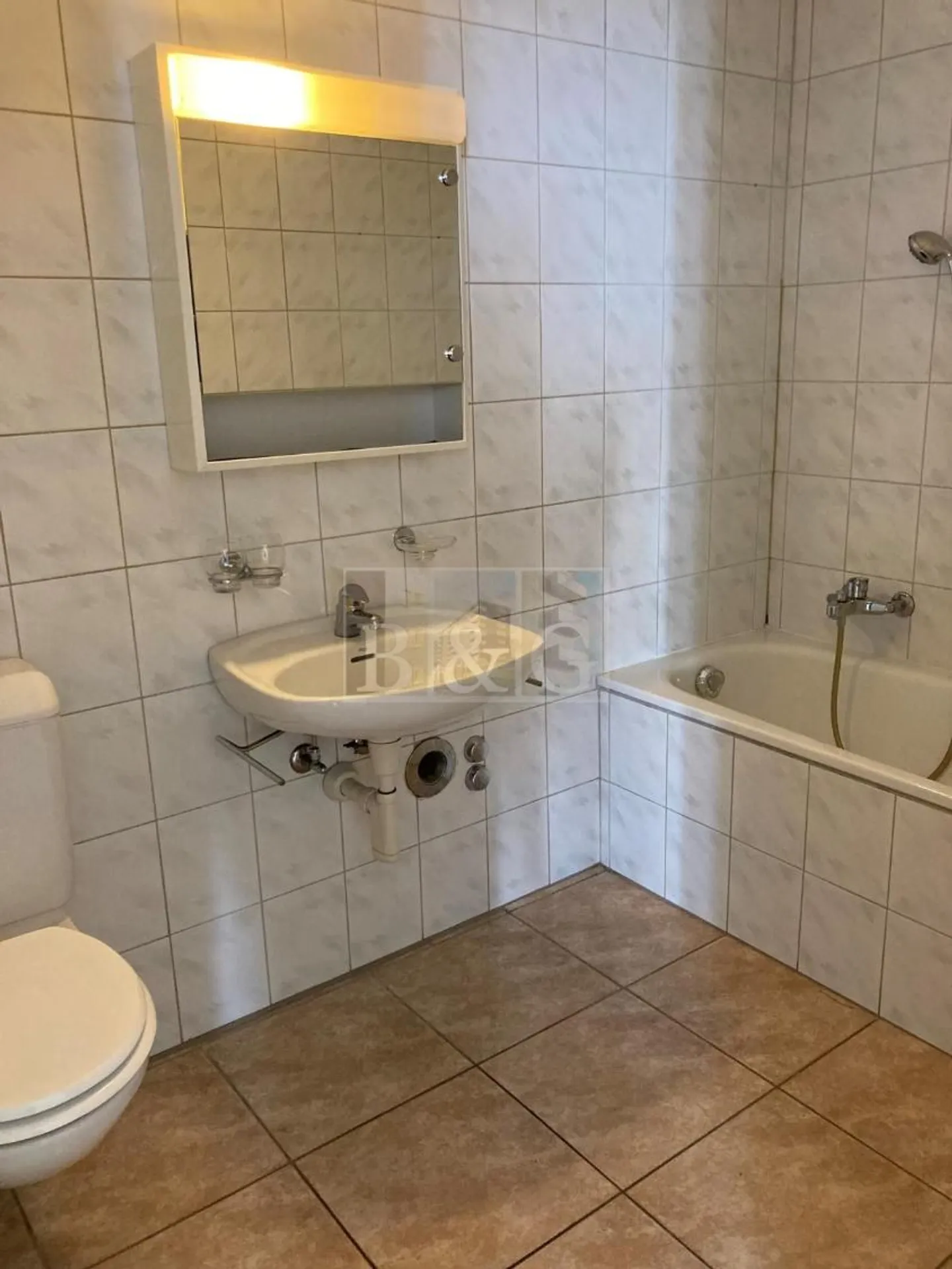 Modernes Apartment mit offener Küche - Foto 4 von 8