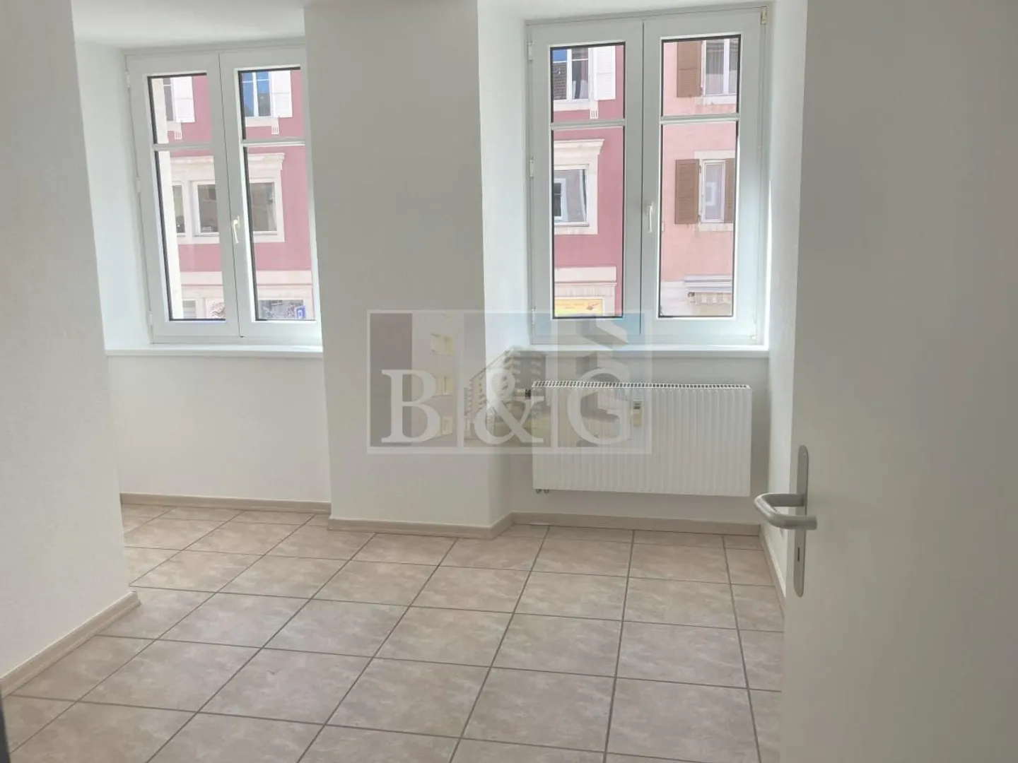 Modernes Apartment mit offener Küche - Foto 6 von 8