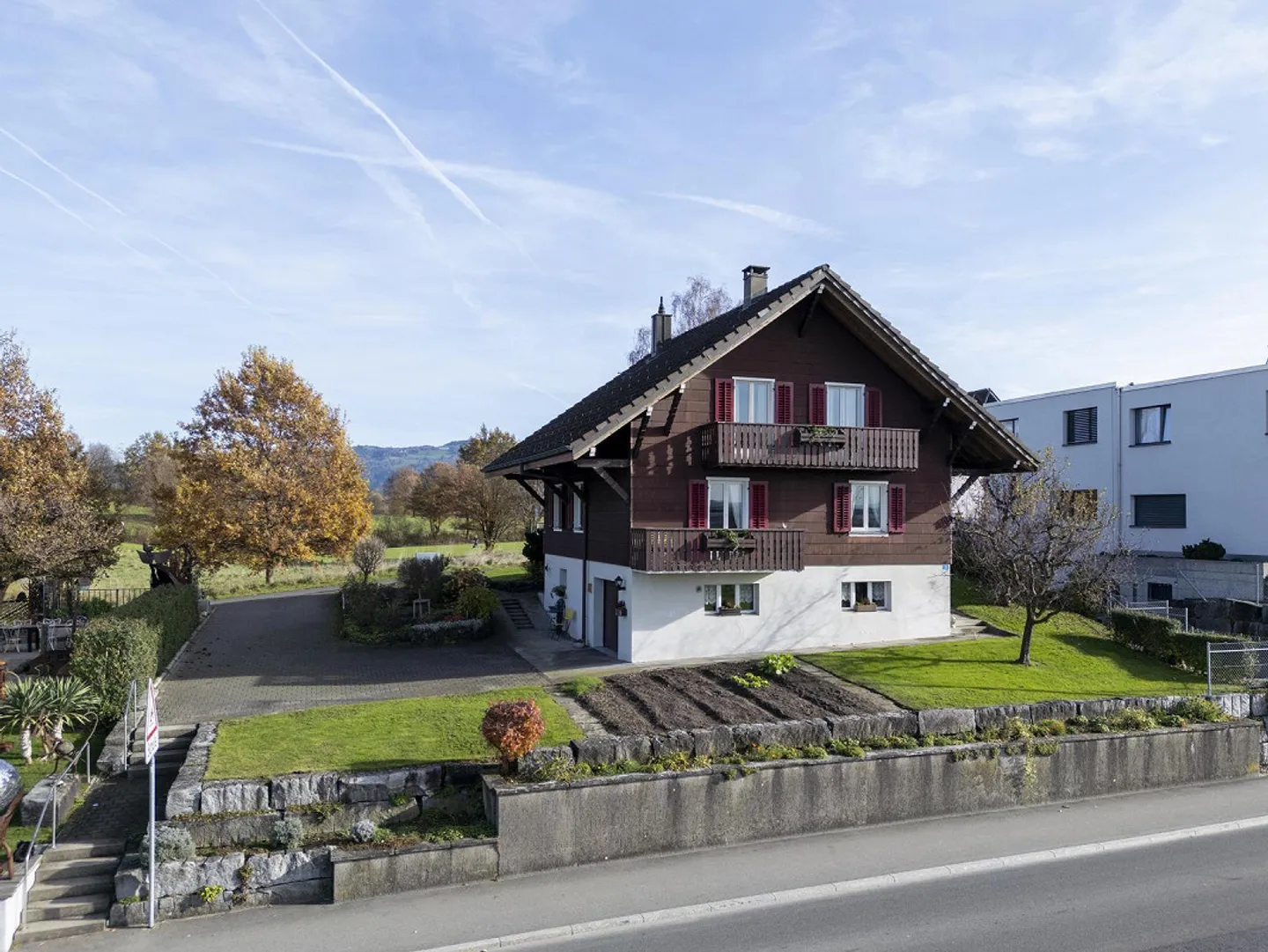 Charming two-family house in a central location in Holzhäusern (Building Land) - Photo 2 of 3