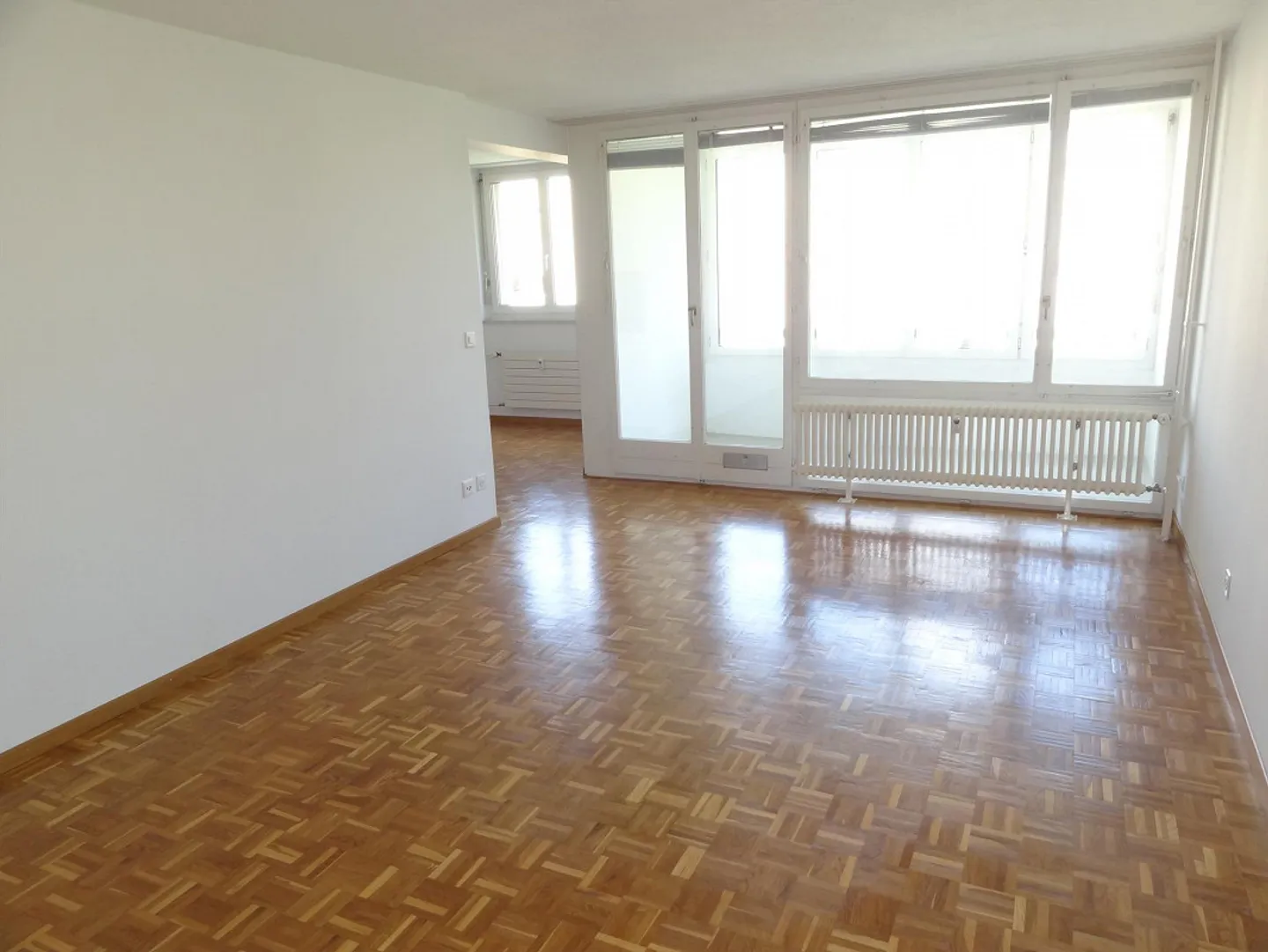 Ampio appartamento di 4,5 stanze - 88m2 in una posizione adatta ai bambini - Foto 2 di 7