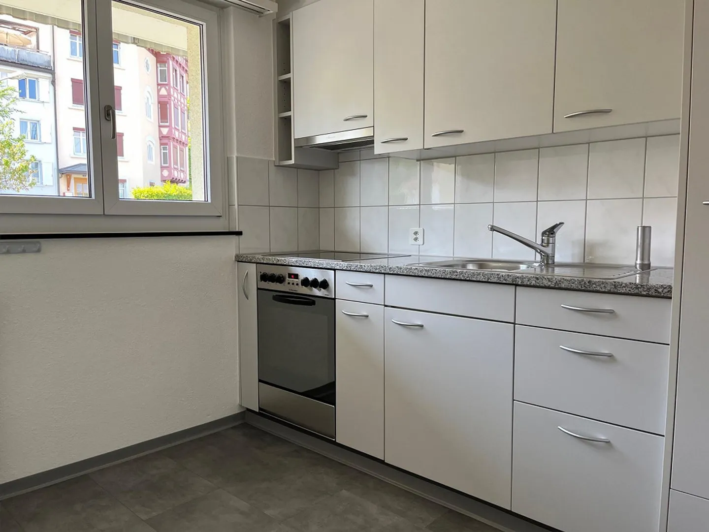 Very cozy 2½ room apartment in St. Gallen - Photo 2 of 5