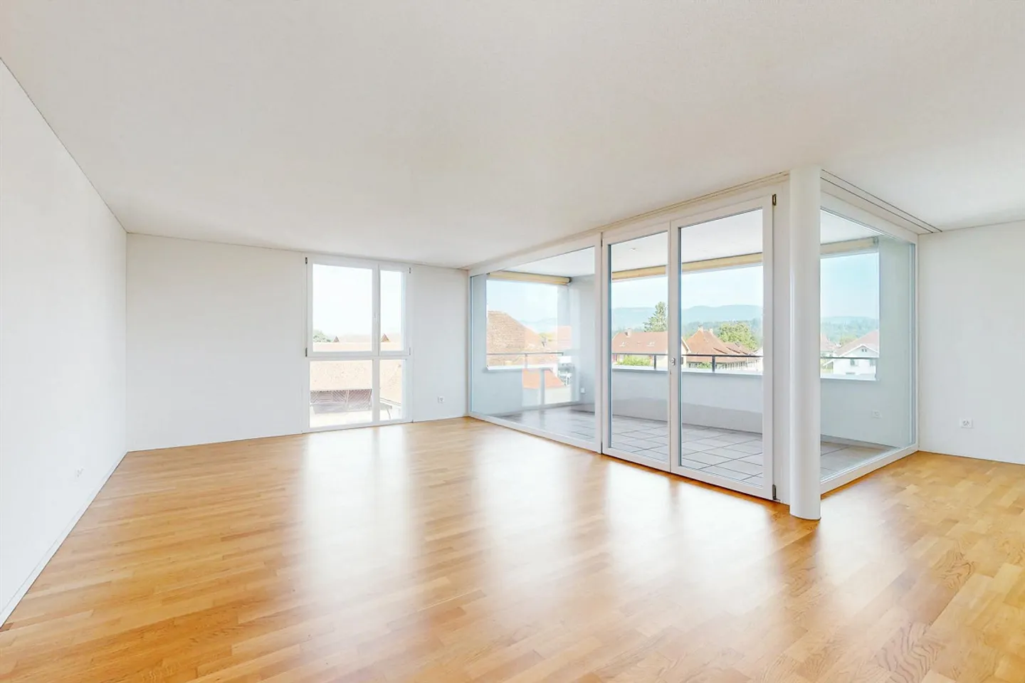 Top modern penthouse apartment with large terrace - Photo 2 of 11