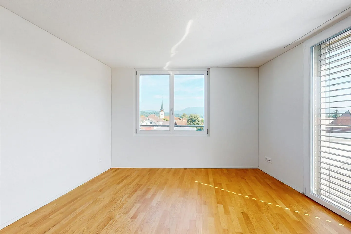 Top modern penthouse apartment with large terrace - Photo 4 of 11