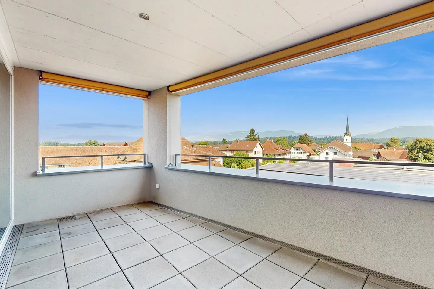 Top modern penthouse apartment with large terrace - Photo 8 of 11
