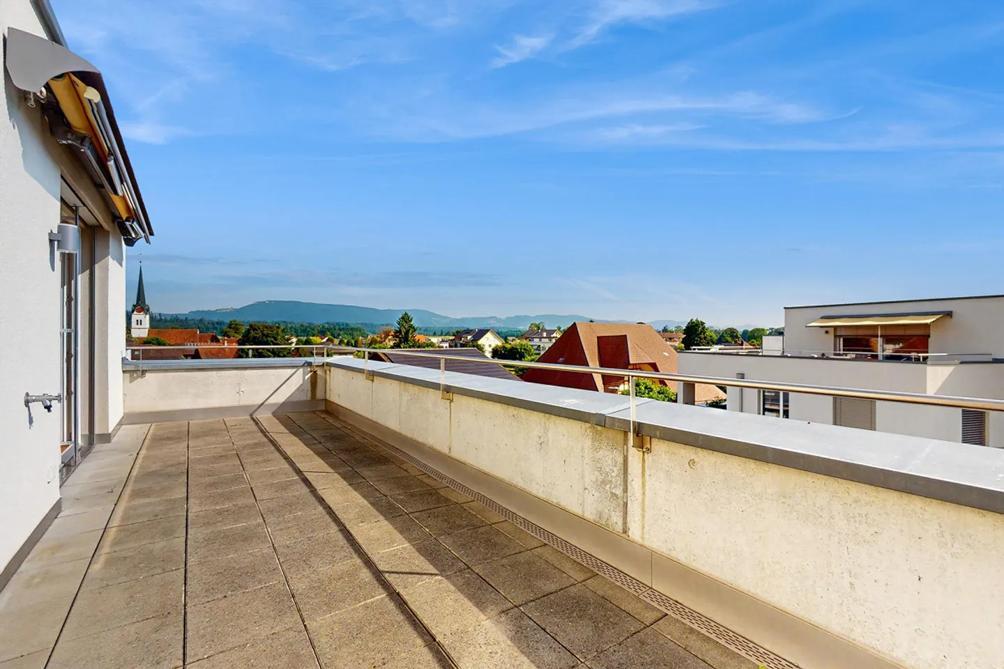 Top modern penthouse apartment with large terrace - Photo 10 of 11