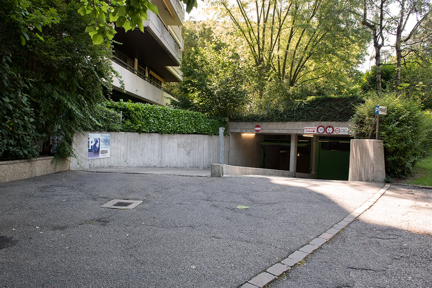 Posto sotterraneo 1 stanza - Foto 1 di 3