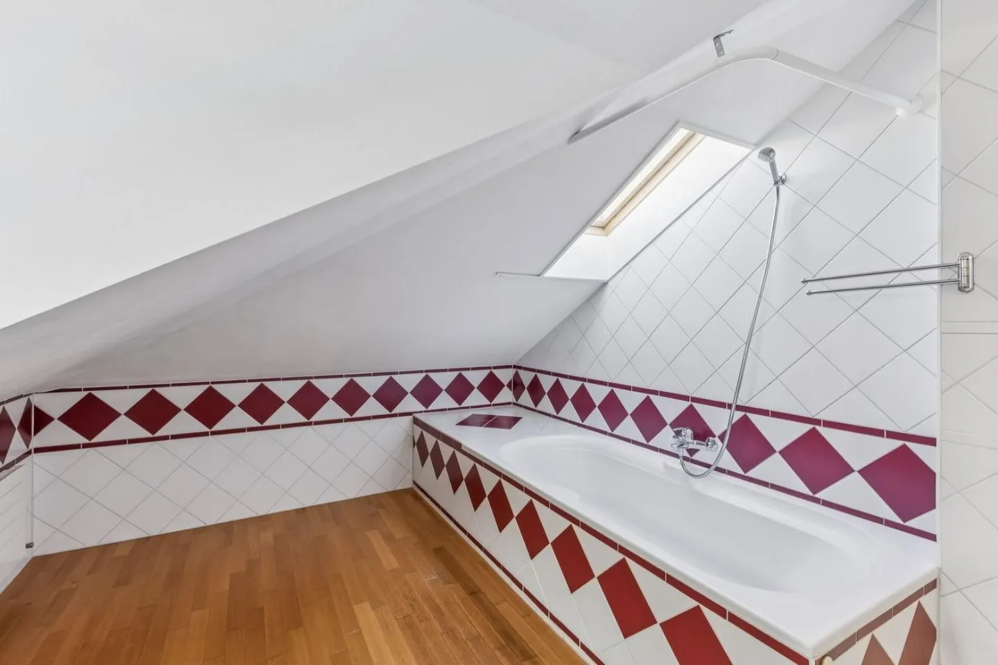 Rare opportunité d'investissement - Emplacement privilégié près de la gare - Photo 8 sur 9