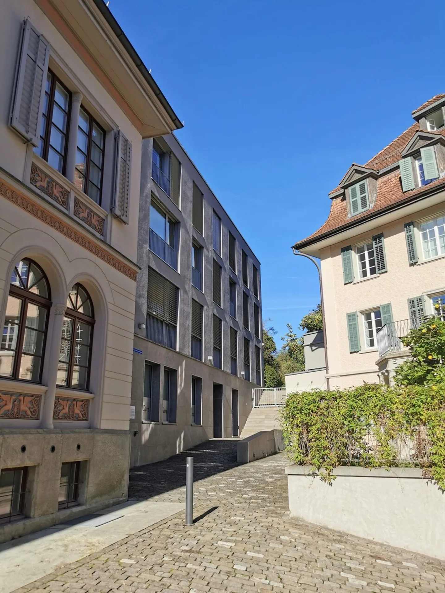 Indoor parking space for rent - Photo 1 of 2