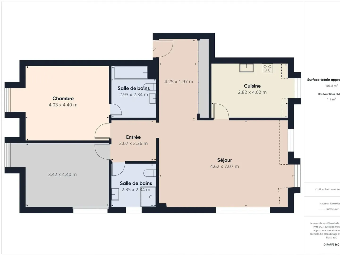 Charming Apartment with Lake View - Photo 10 of 10