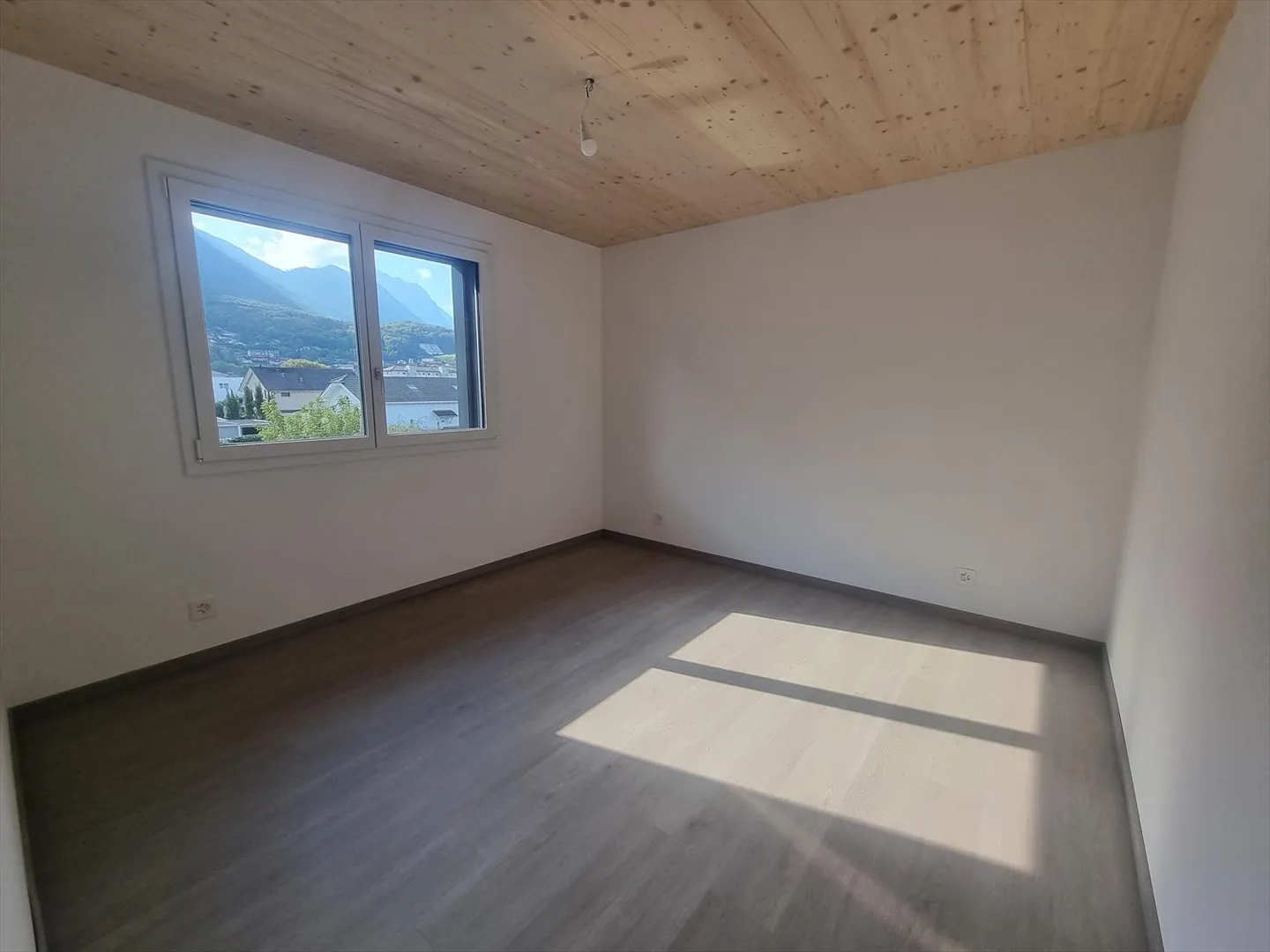 4,5-Zimmer-Wohnung - Foto 4 von 8