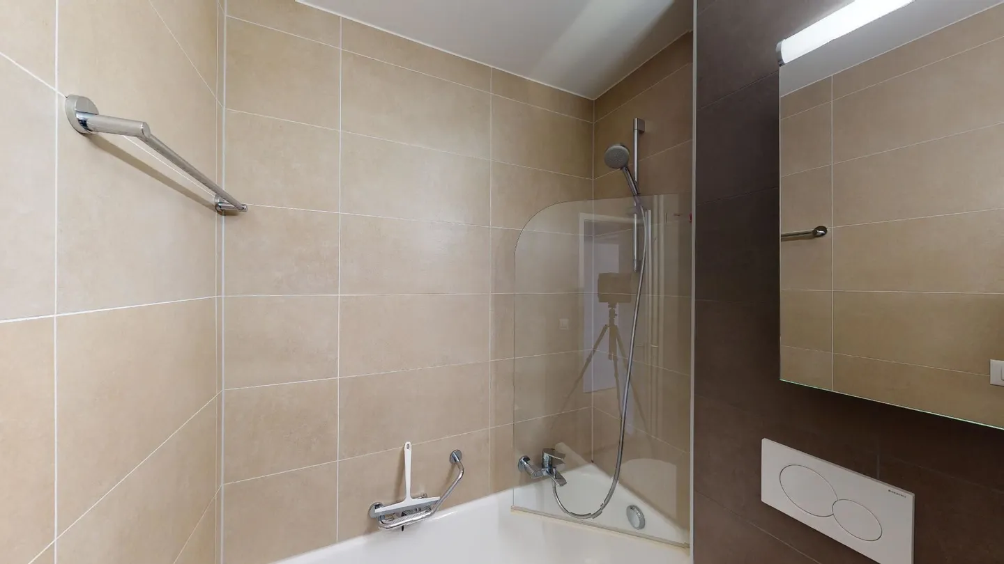 Unique Serviced Living @ Burgfelderplatz - Photo 7 of 8