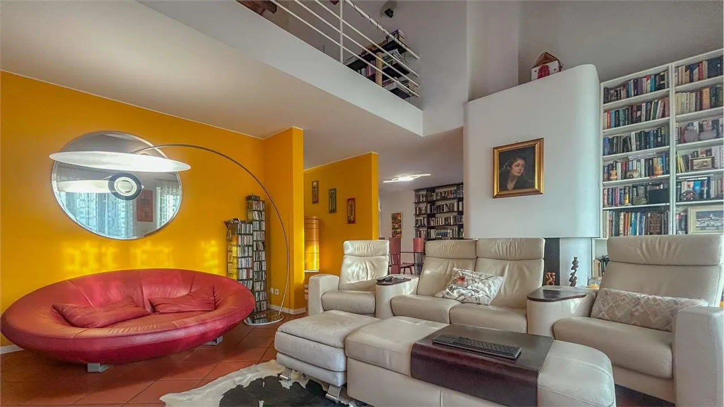 ELEGANT SINGLE VILLA WITH GARDEN IN A STRATEGIC AREA - Photo 6 of 10