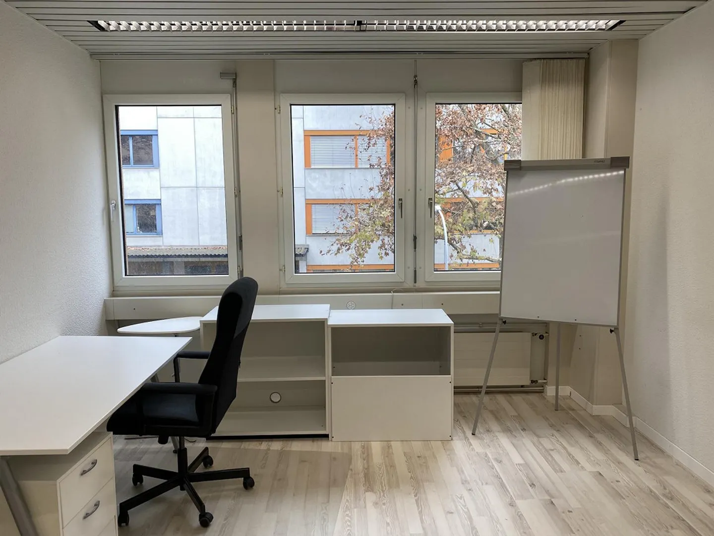 Bureau dans un emplacement bien desservi à Cham - Photo 6 sur 10