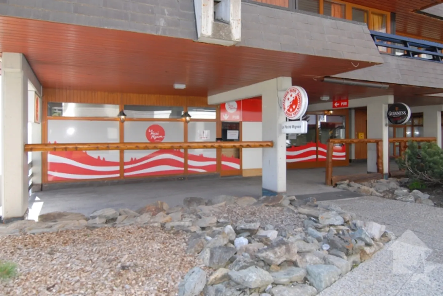«Pub "Le Péché Mignon" à Thyon 2000 (Réaffectation possible)» - Photo 16 sur 20