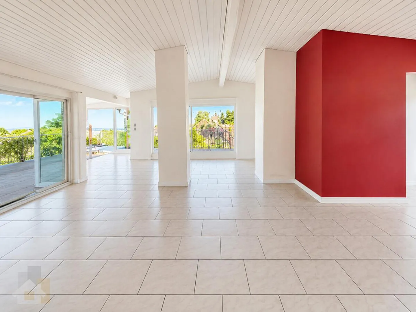 Penthouse apartment with 230 m2 terrace, private lift and lake view - Photo 15 of 15