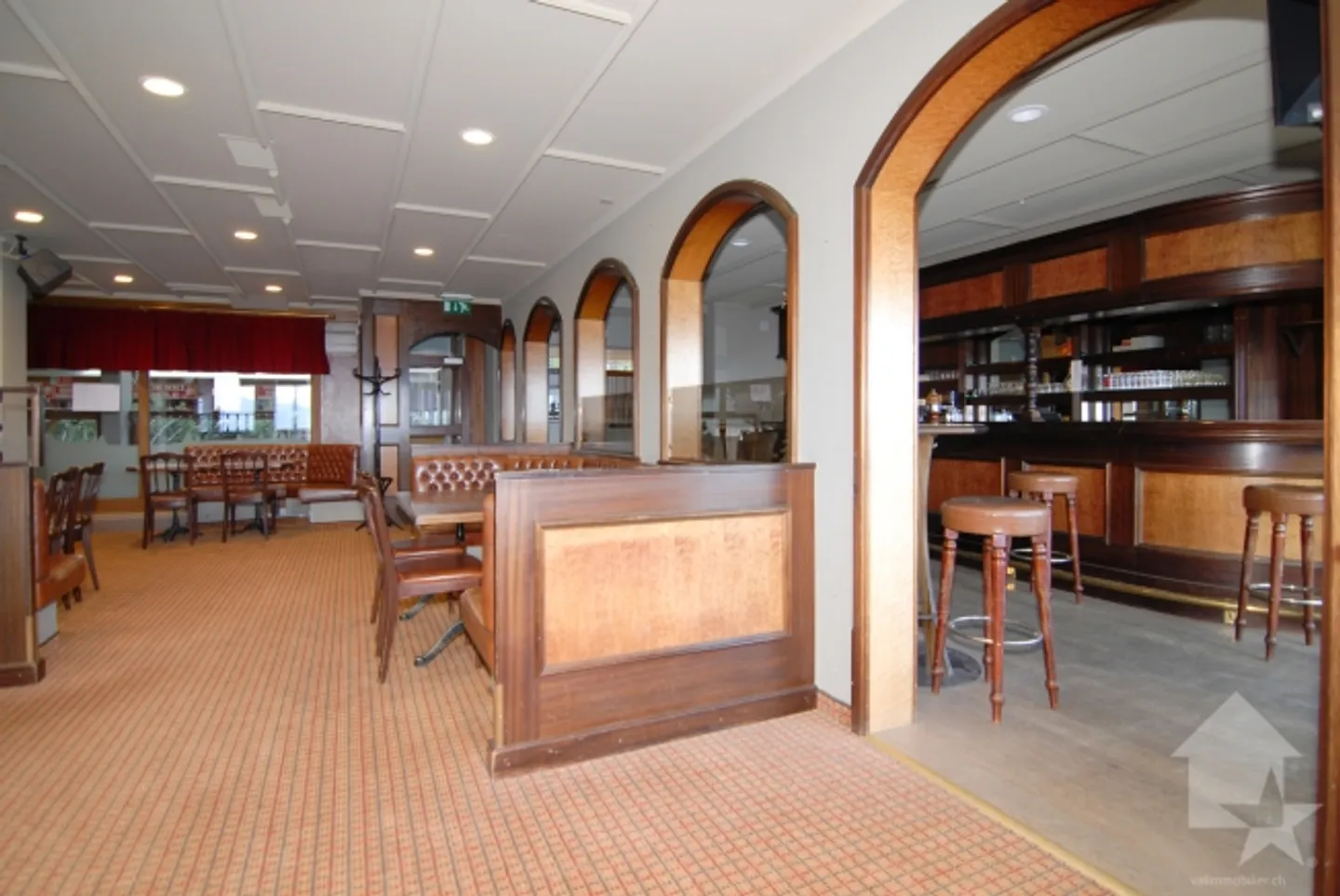 «Pub "Le Péché Mignon" à Thyon 2000 (Réaffectation possible)» - Photo 7 sur 20
