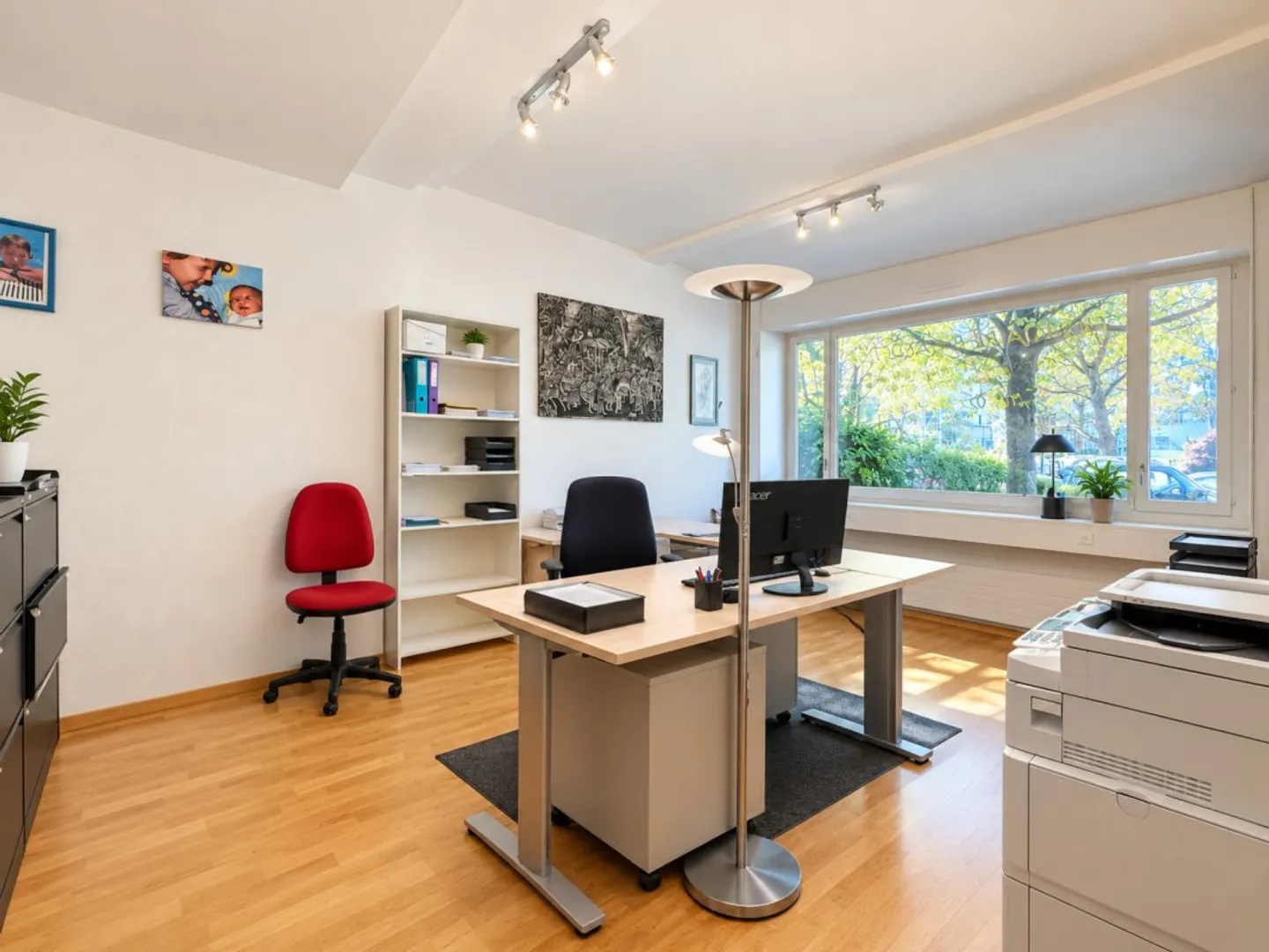 Espace Commercial en Emplacement Privilégié - Photo 2 sur 5