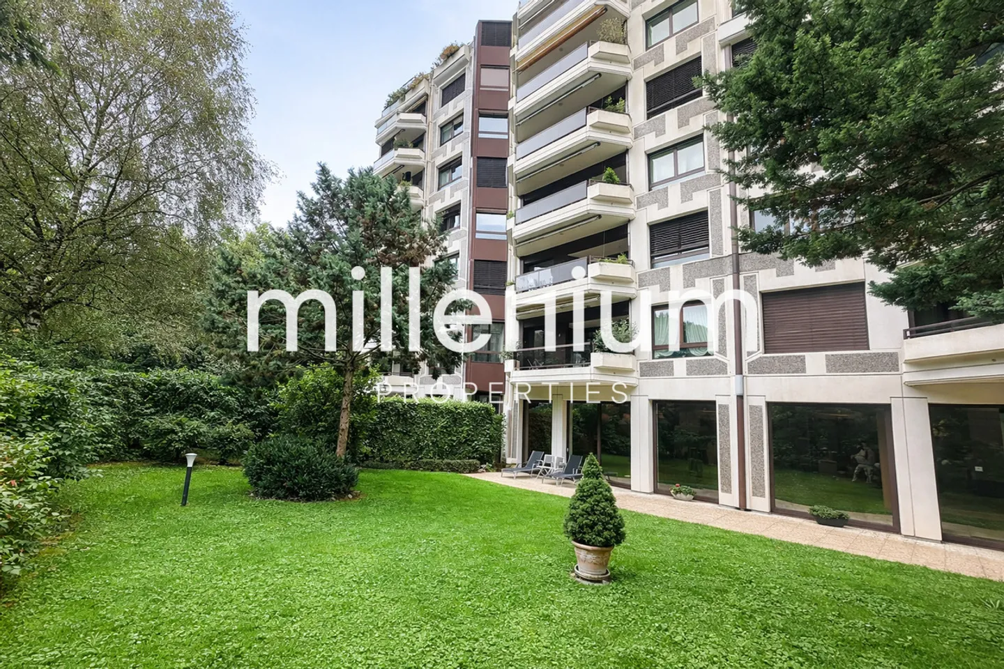 Appartamento eccezionale con 4 camere - Residenza con piscina e sauna - Foto 3 di 10